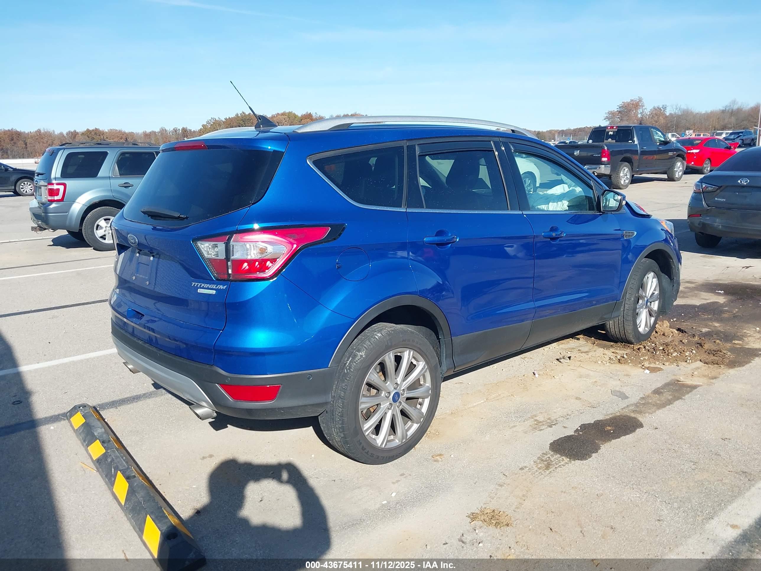 FORD ESCAPE image 4