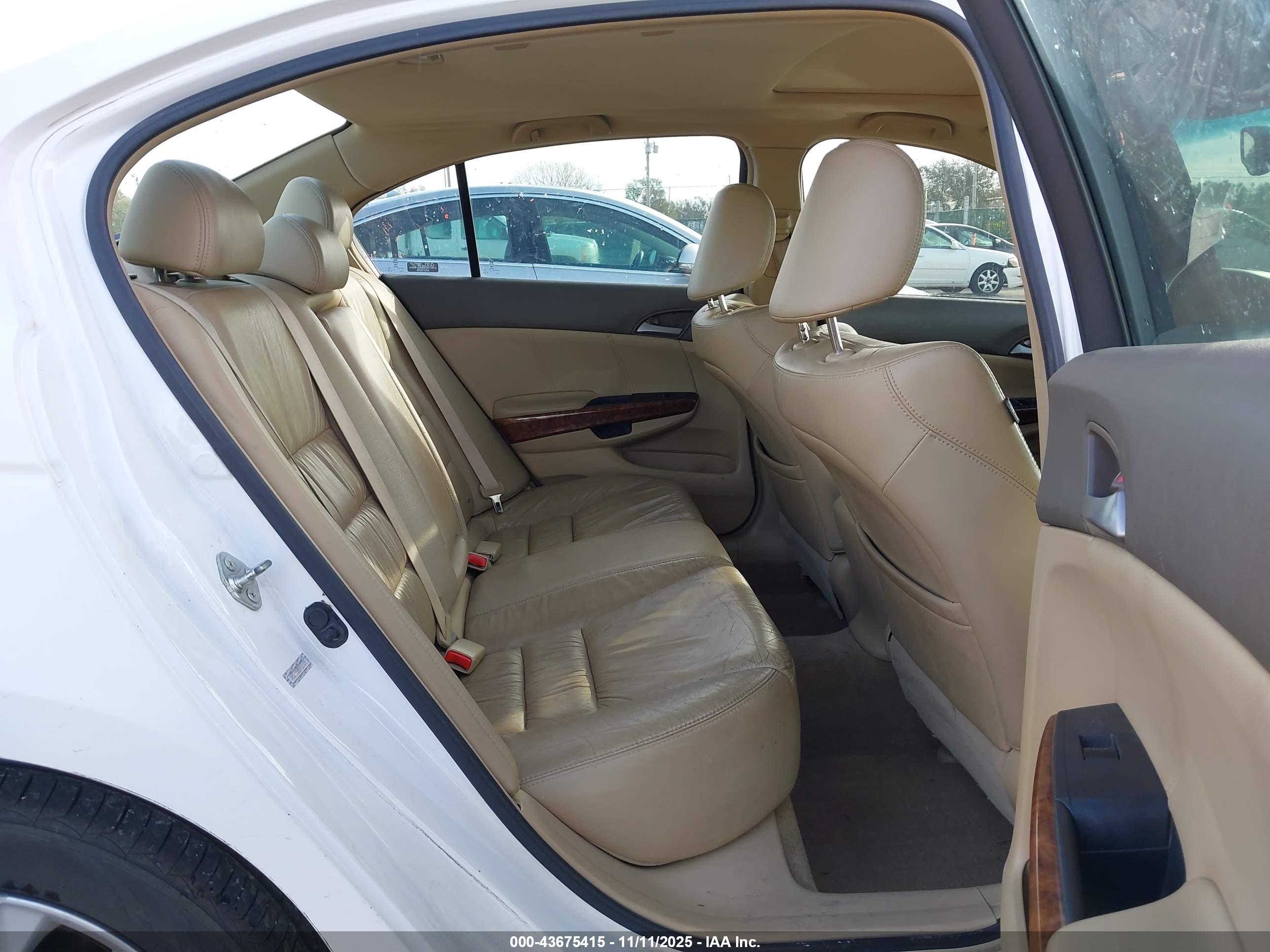 HONDA ACCORD image 8