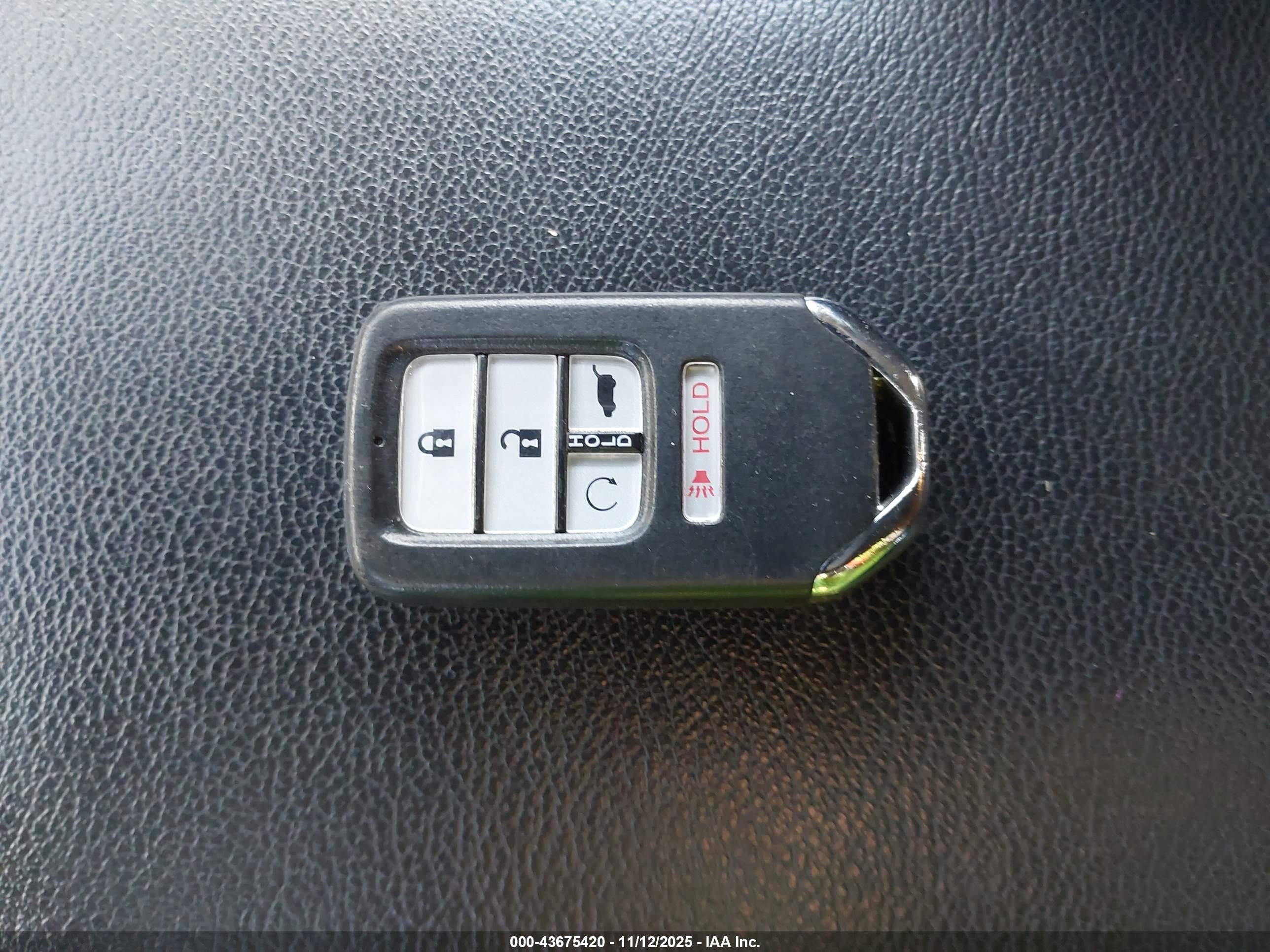 HONDA CR-V image 11