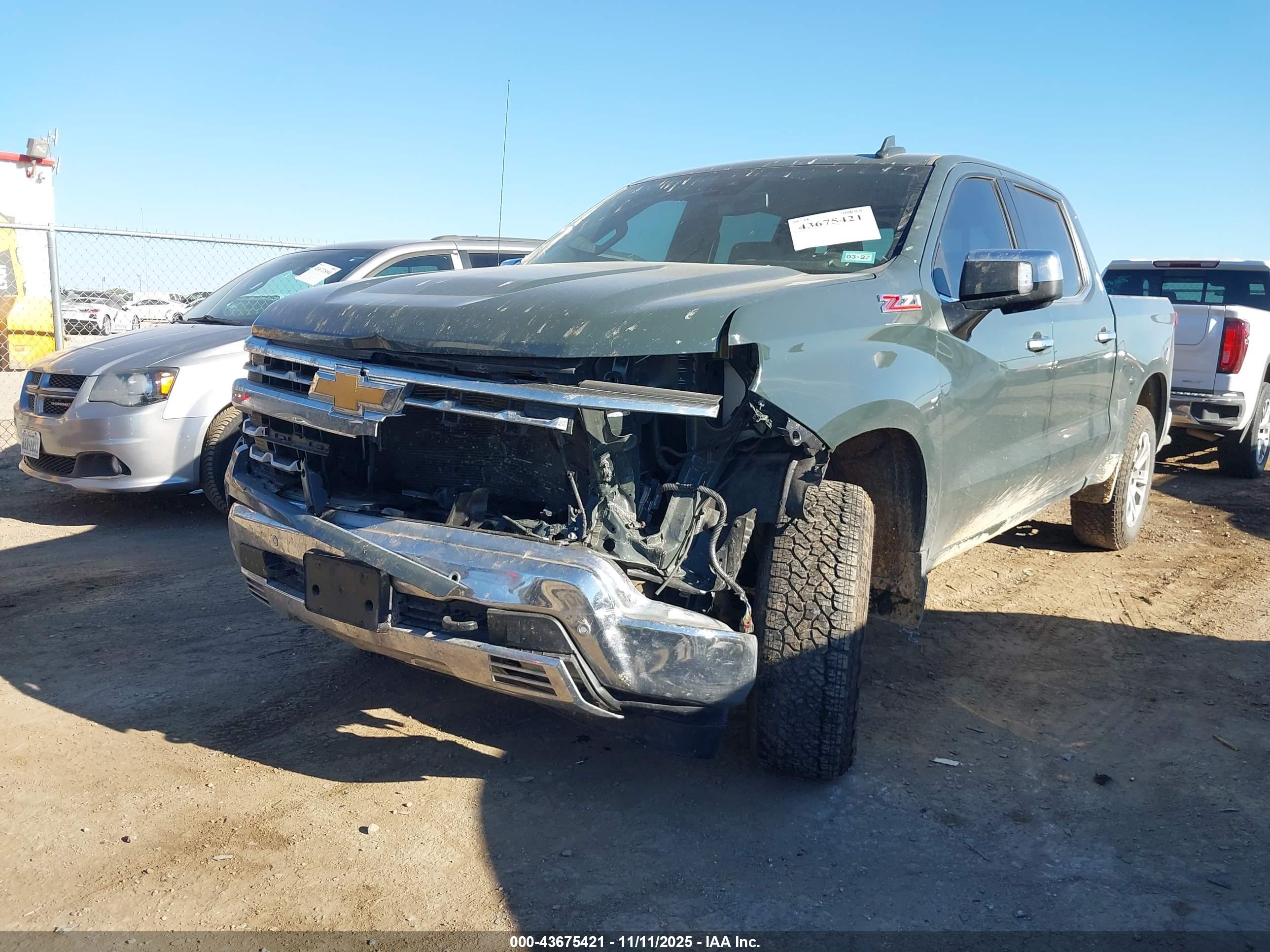 CHEVROLET SILVERADO image 2