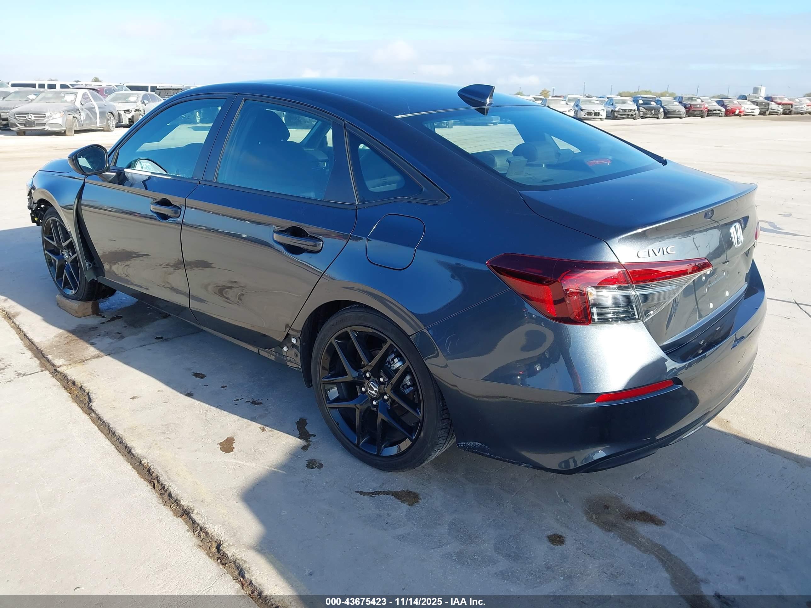 HONDA CIVIC image 3