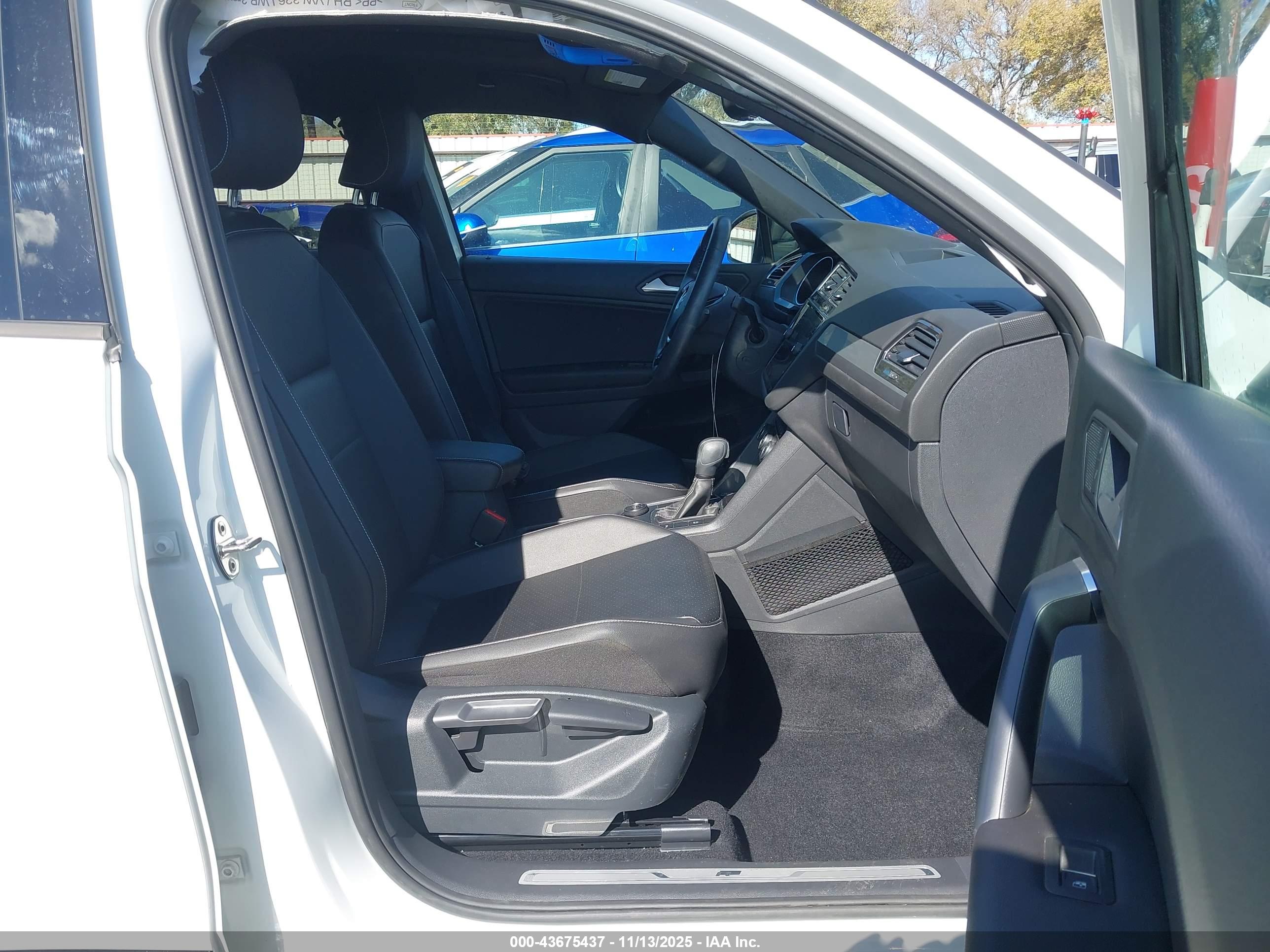 VOLKSWAGEN TIGUAN image 5
