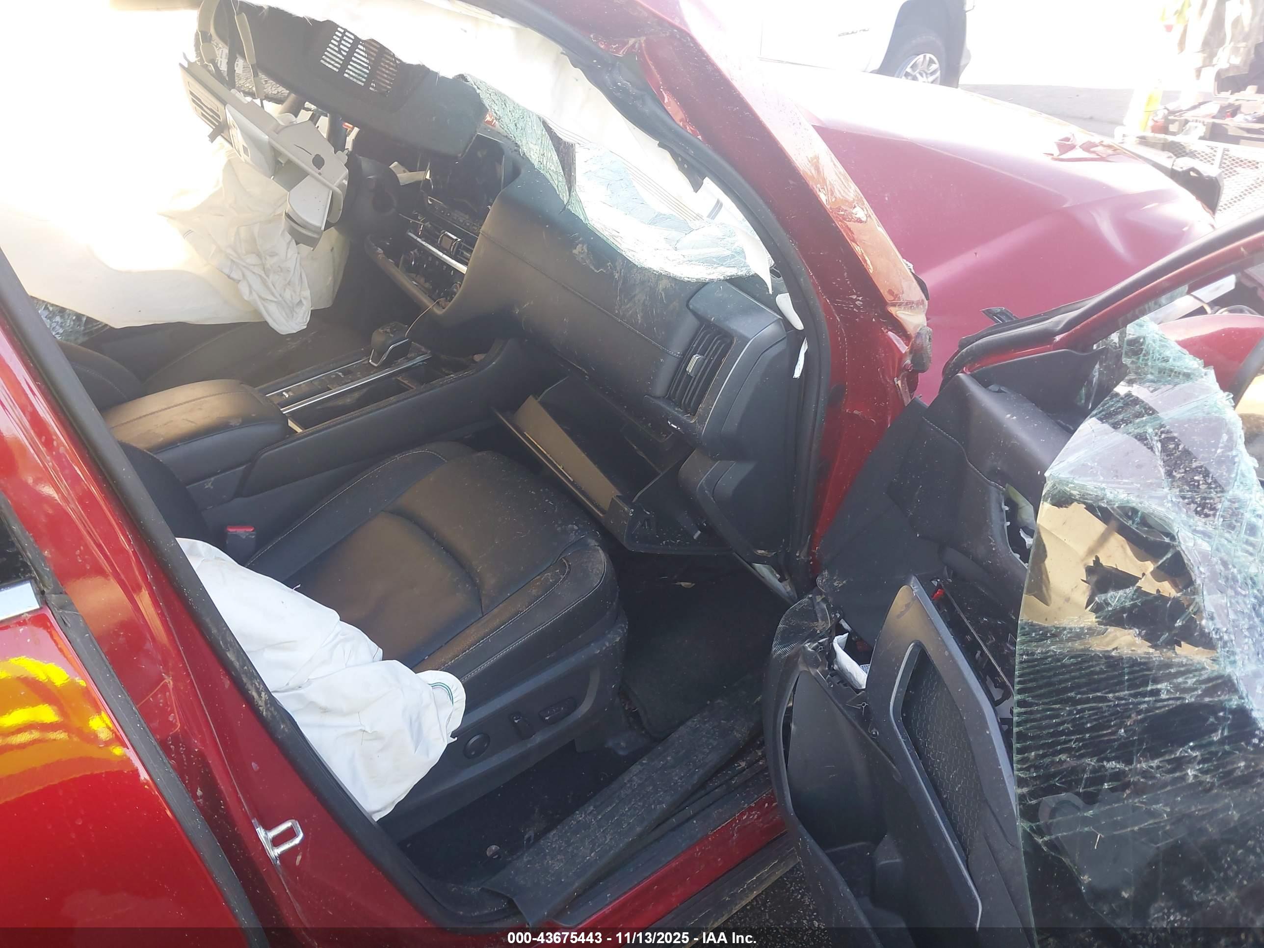 NISSAN PATHFINDER image 5