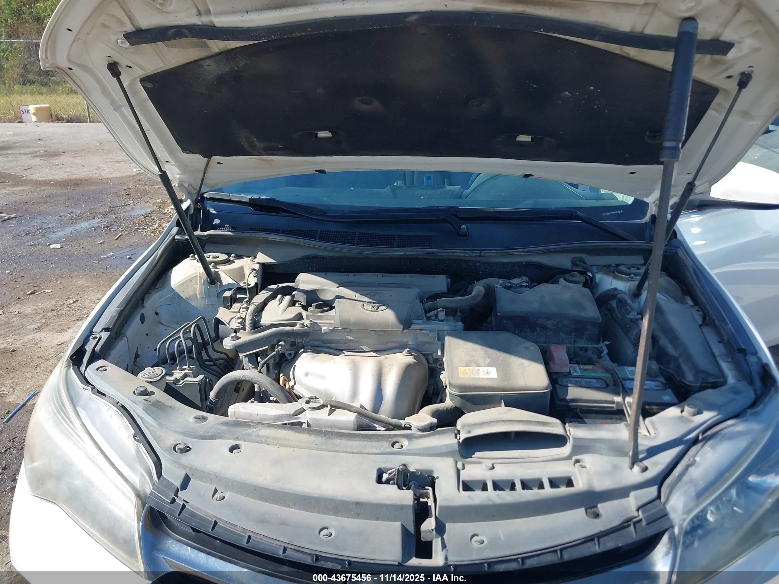 TOYOTA CAMRY image 10