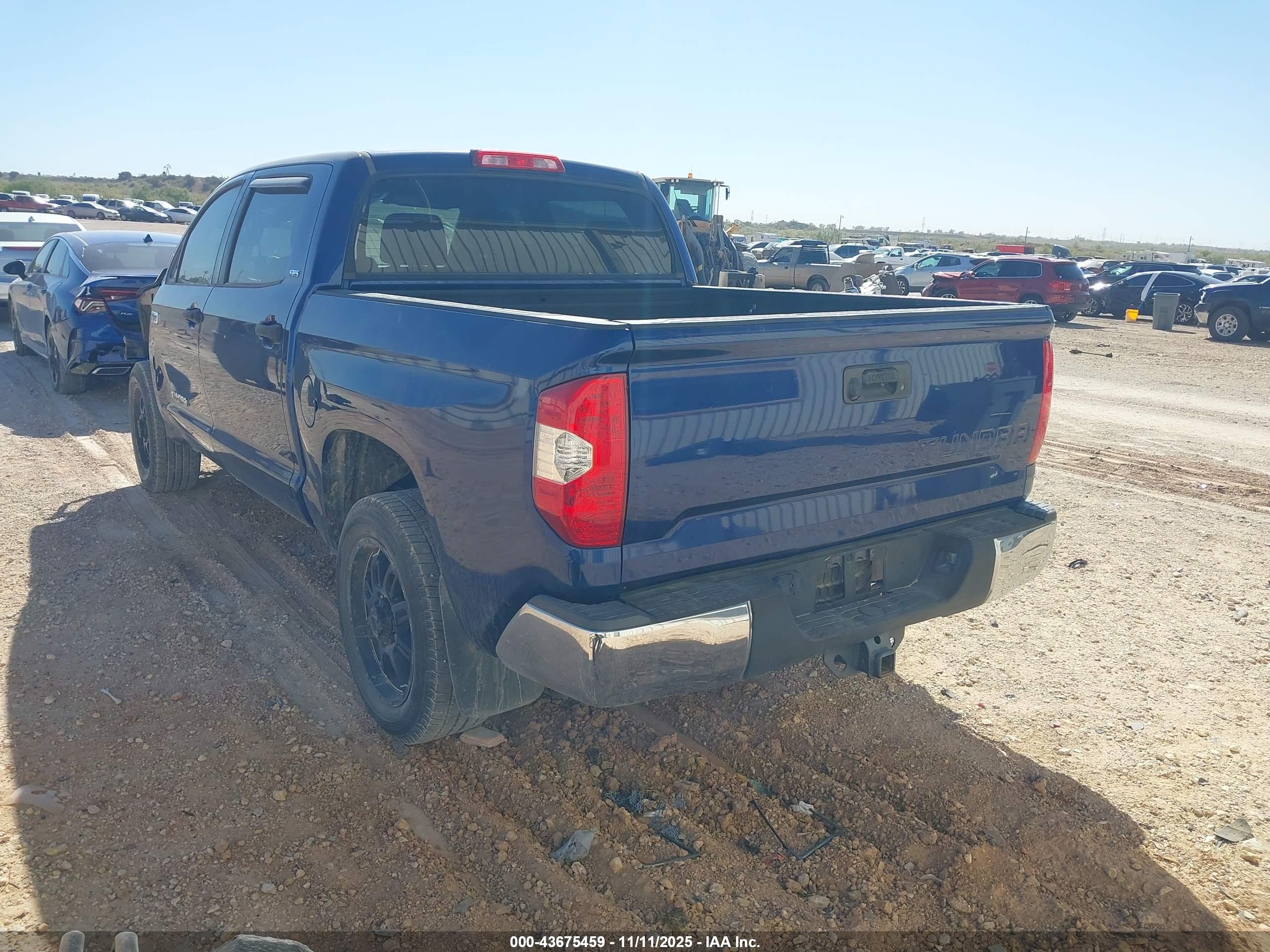 TOYOTA TUNDRA image 3