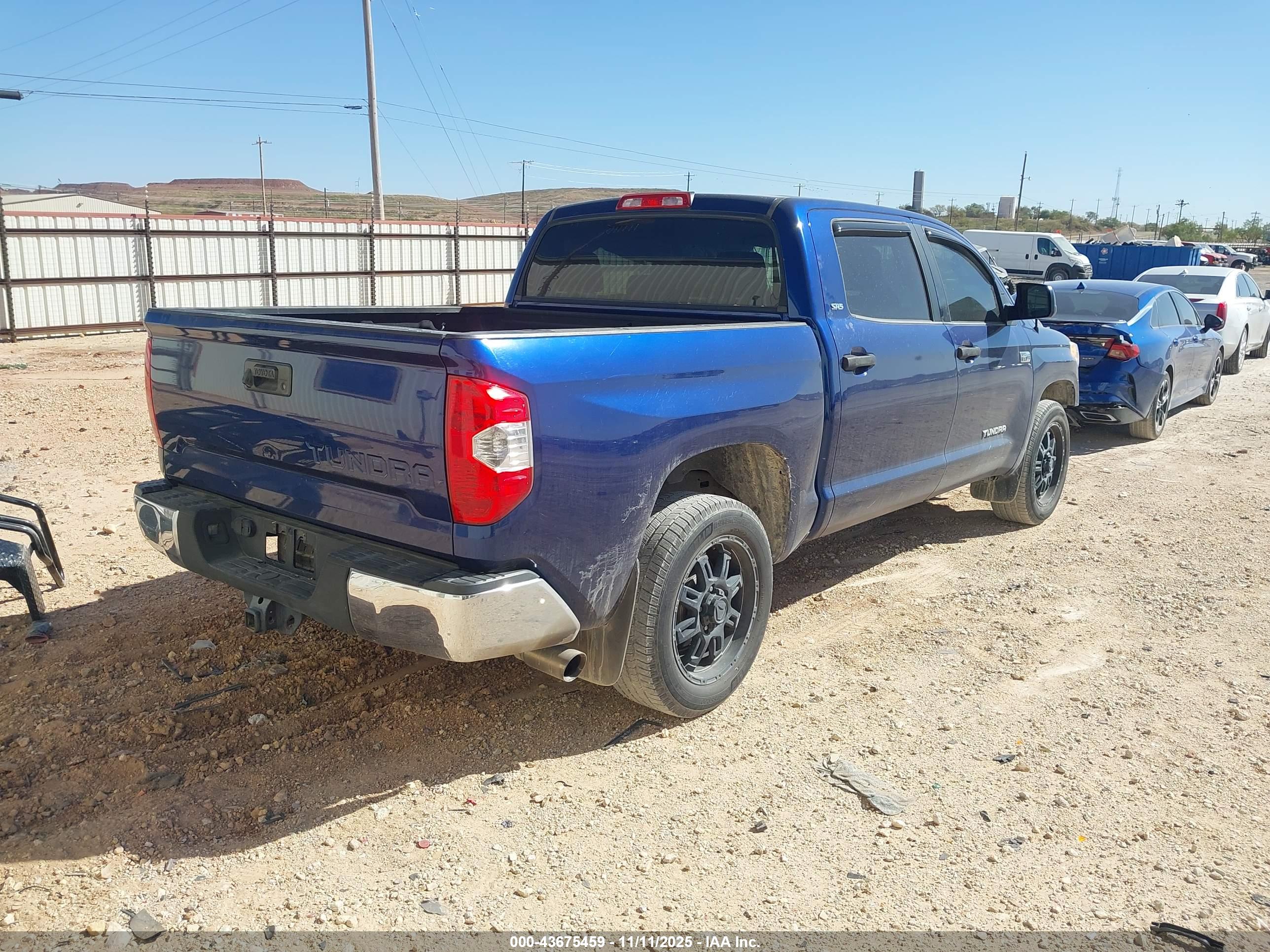 TOYOTA TUNDRA image 4