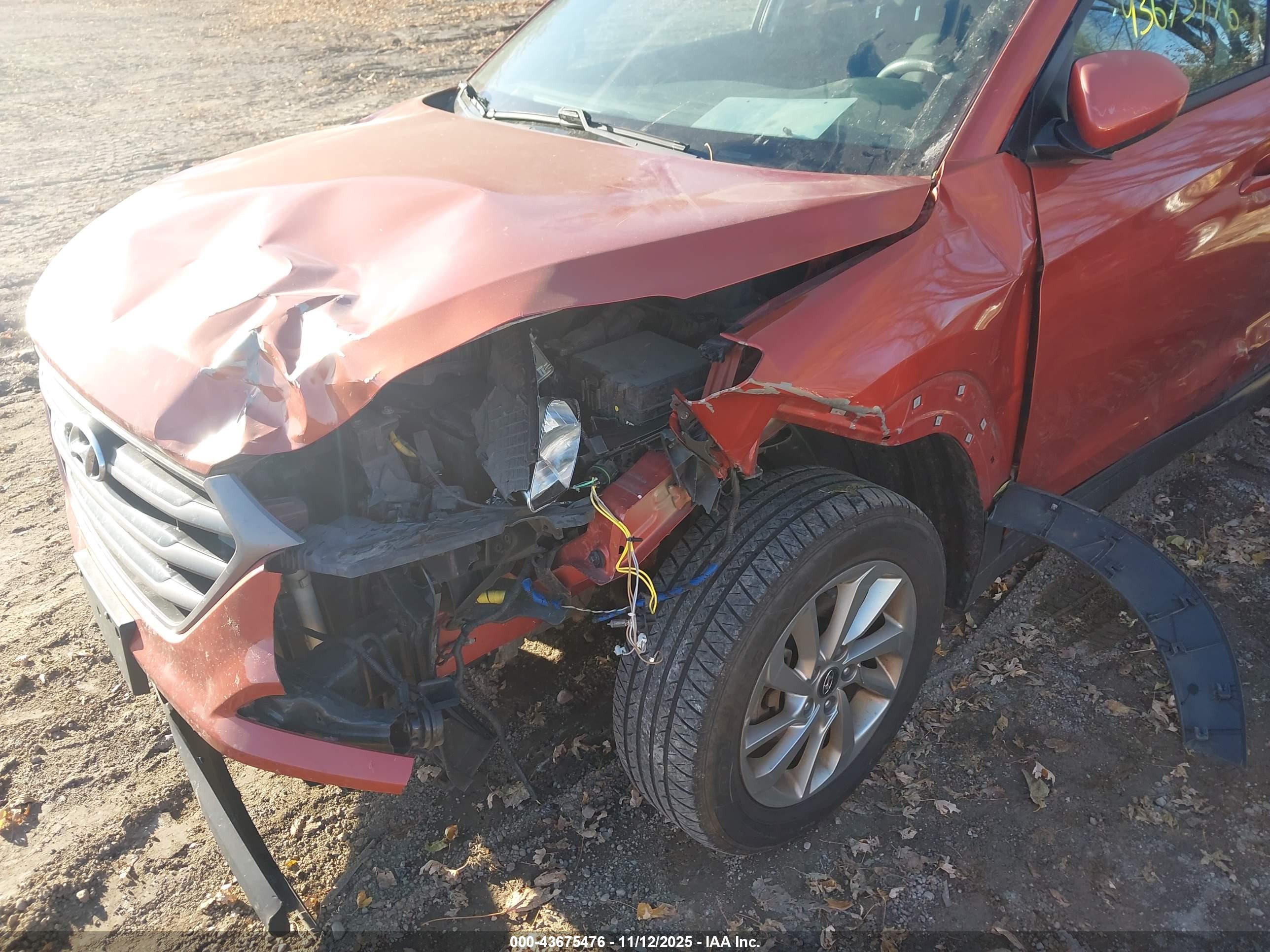HYUNDAI TUCSON image 6
