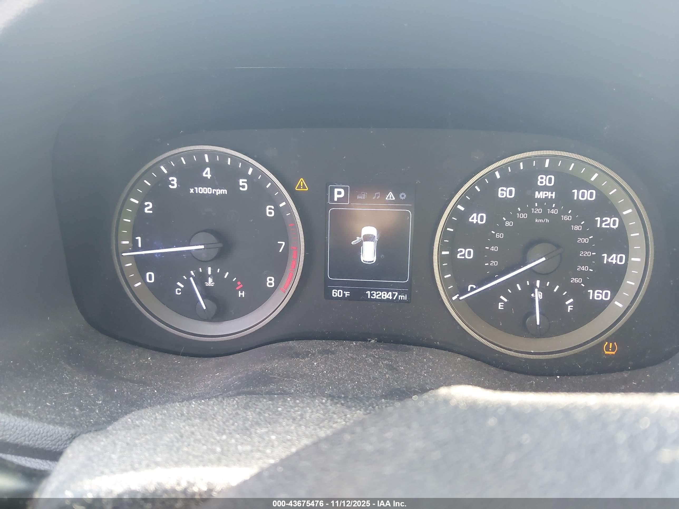 HYUNDAI TUCSON image 7