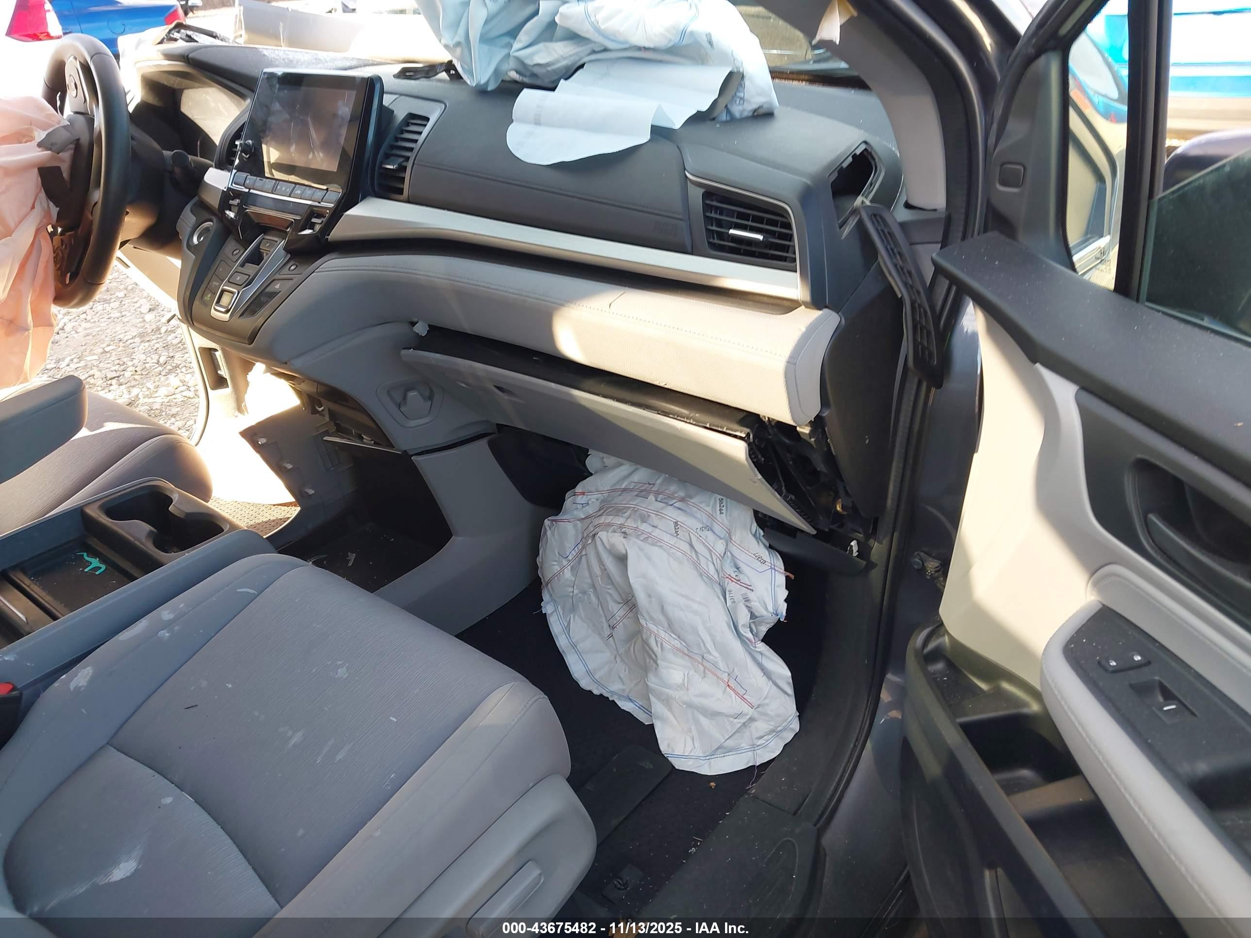 HONDA ODYSSEY image 5