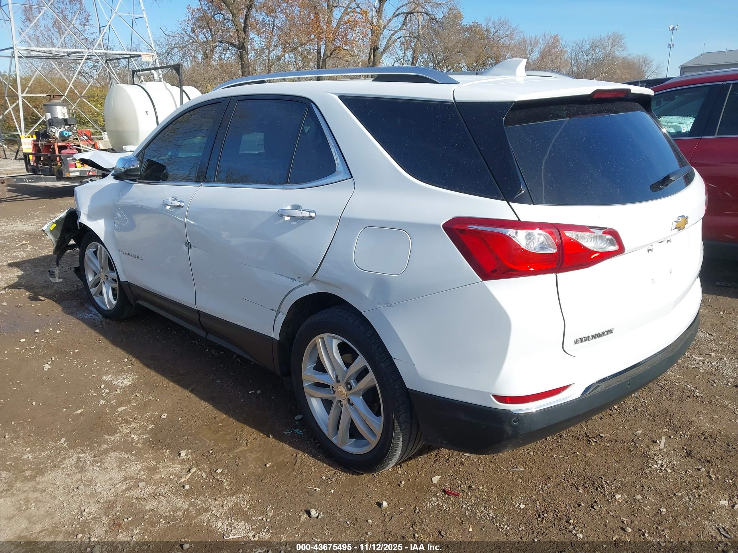 CHEVROLET EQUINOX image 3