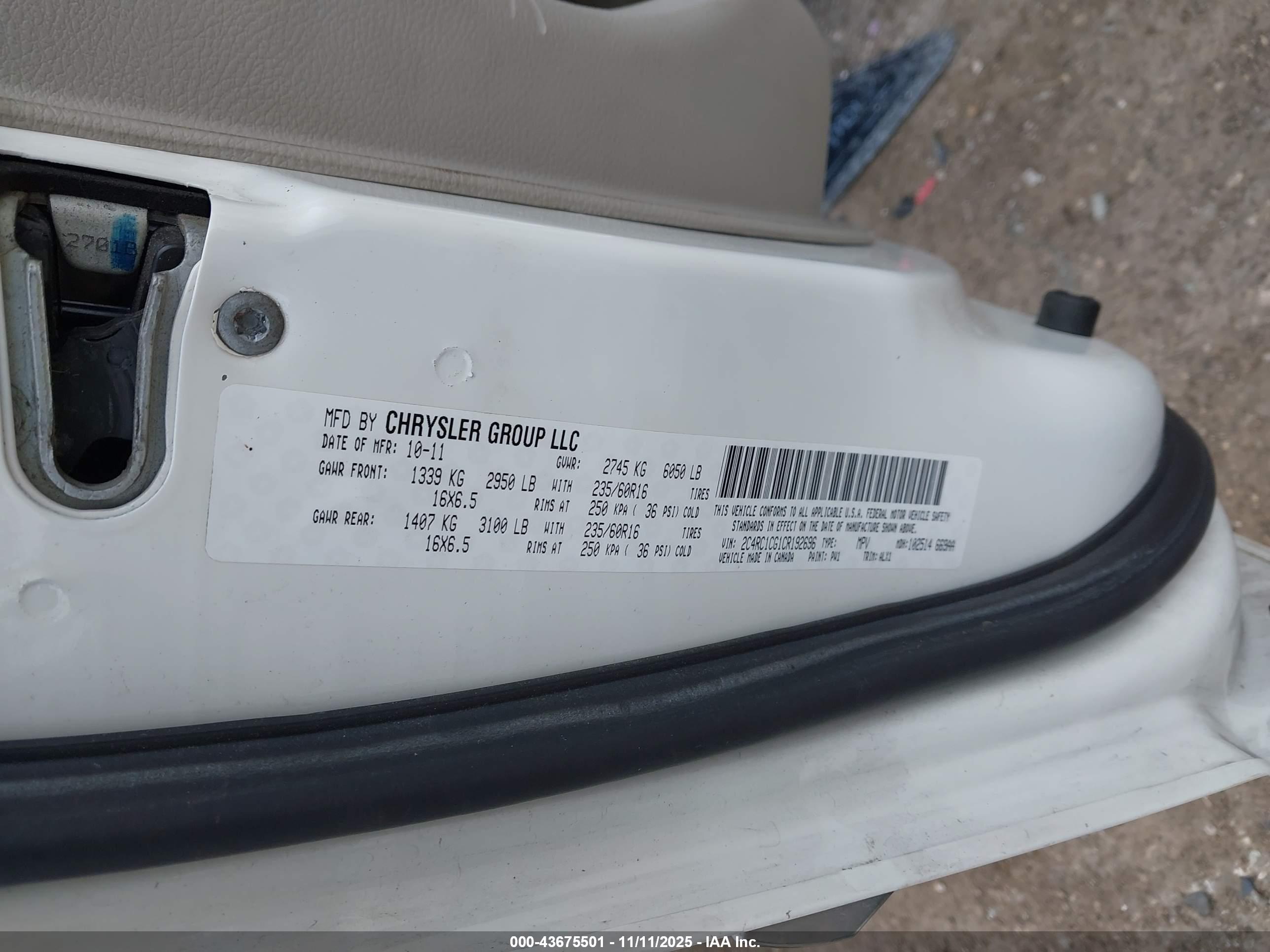 CHRYSLER TOWN image 9