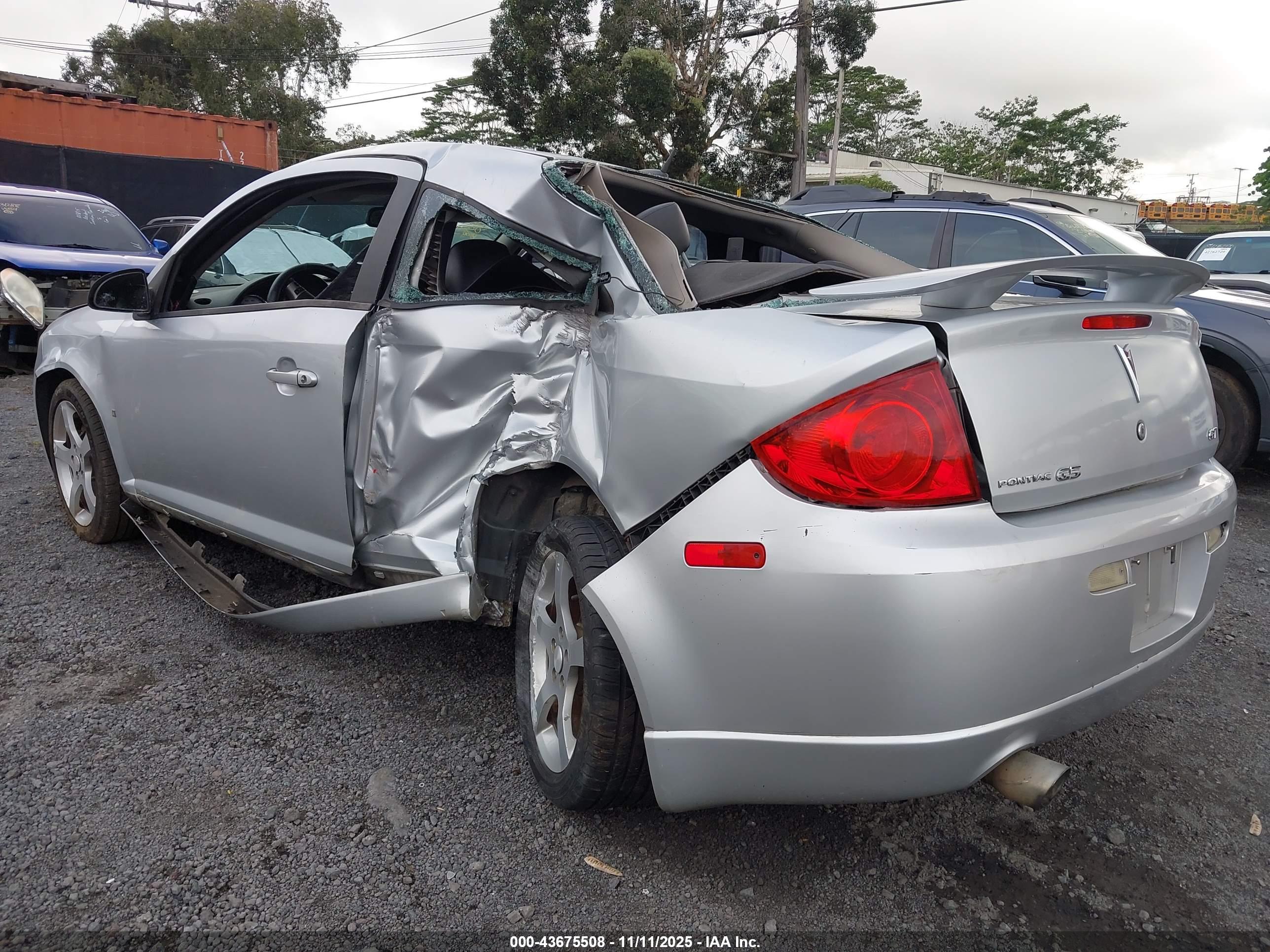 PONTIAC G5 image 6