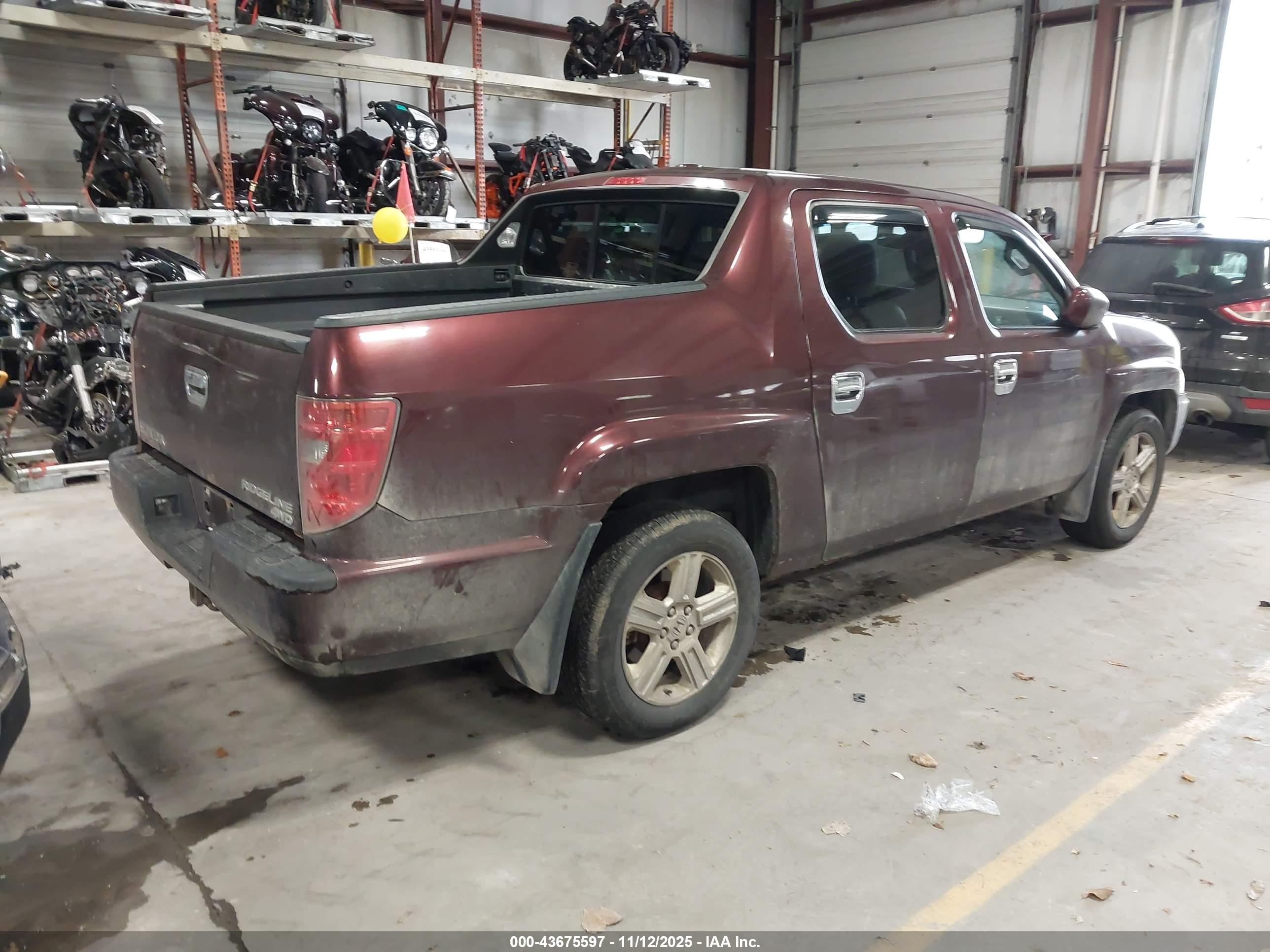 HONDA RIDGELINE image 4