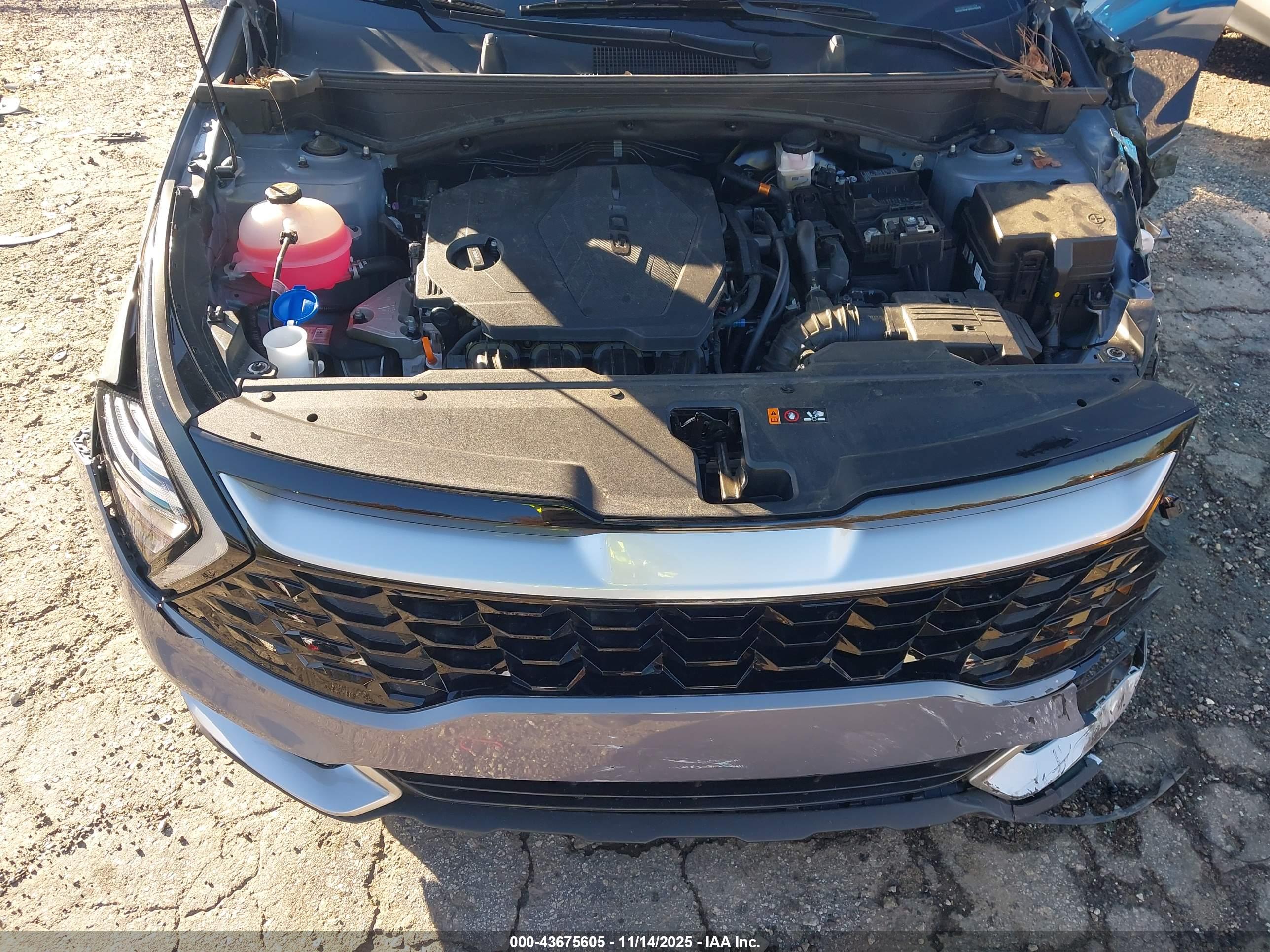 KIA SPORTAGE image 10