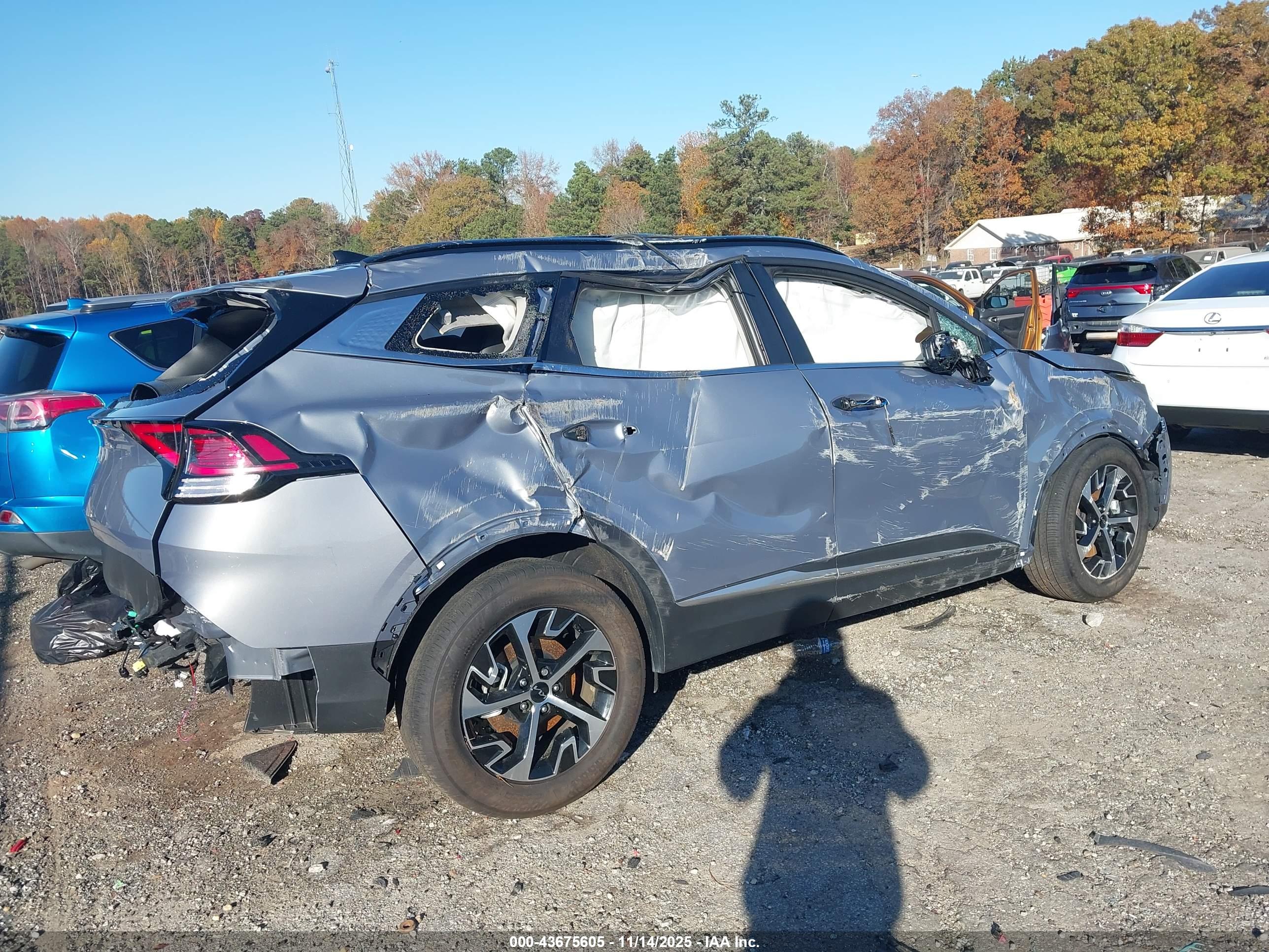 KIA SPORTAGE image 4