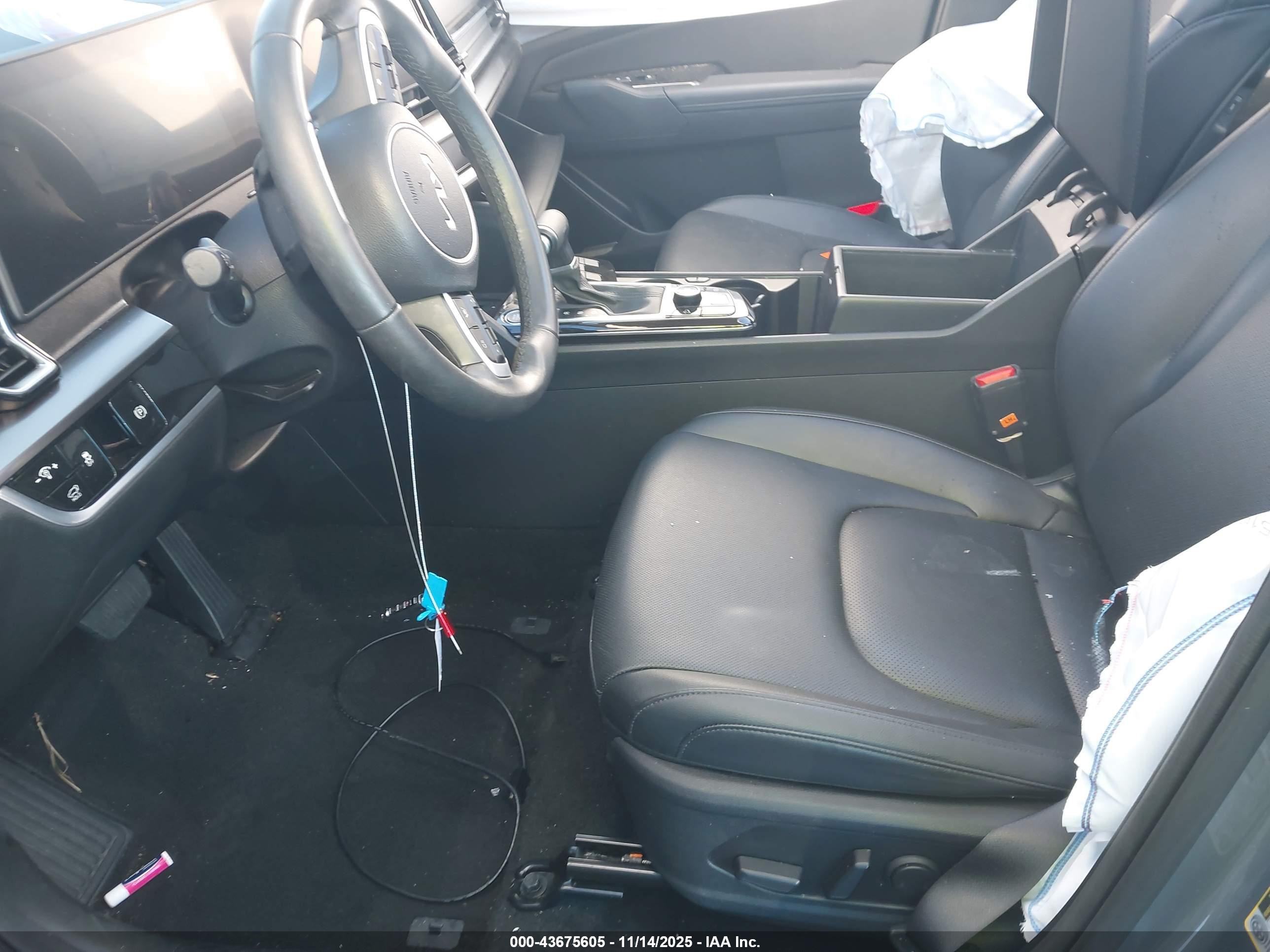 KIA SPORTAGE image 5