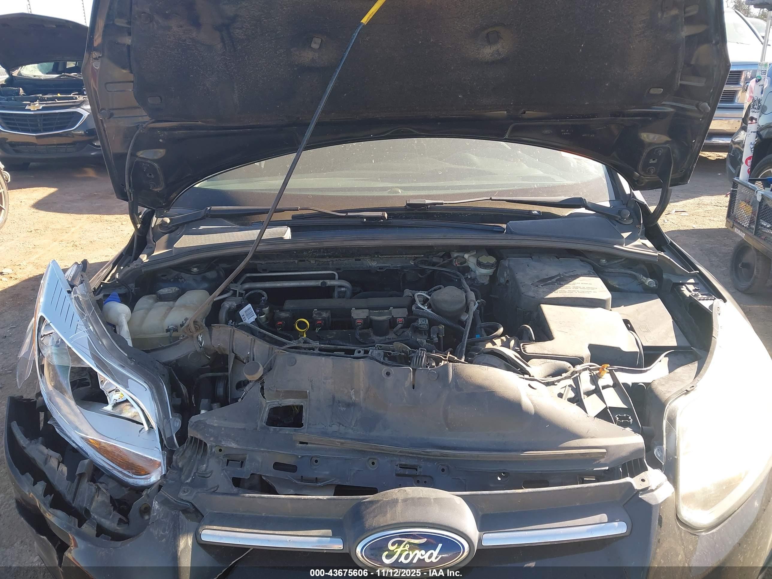 FORD FOCUS image 10