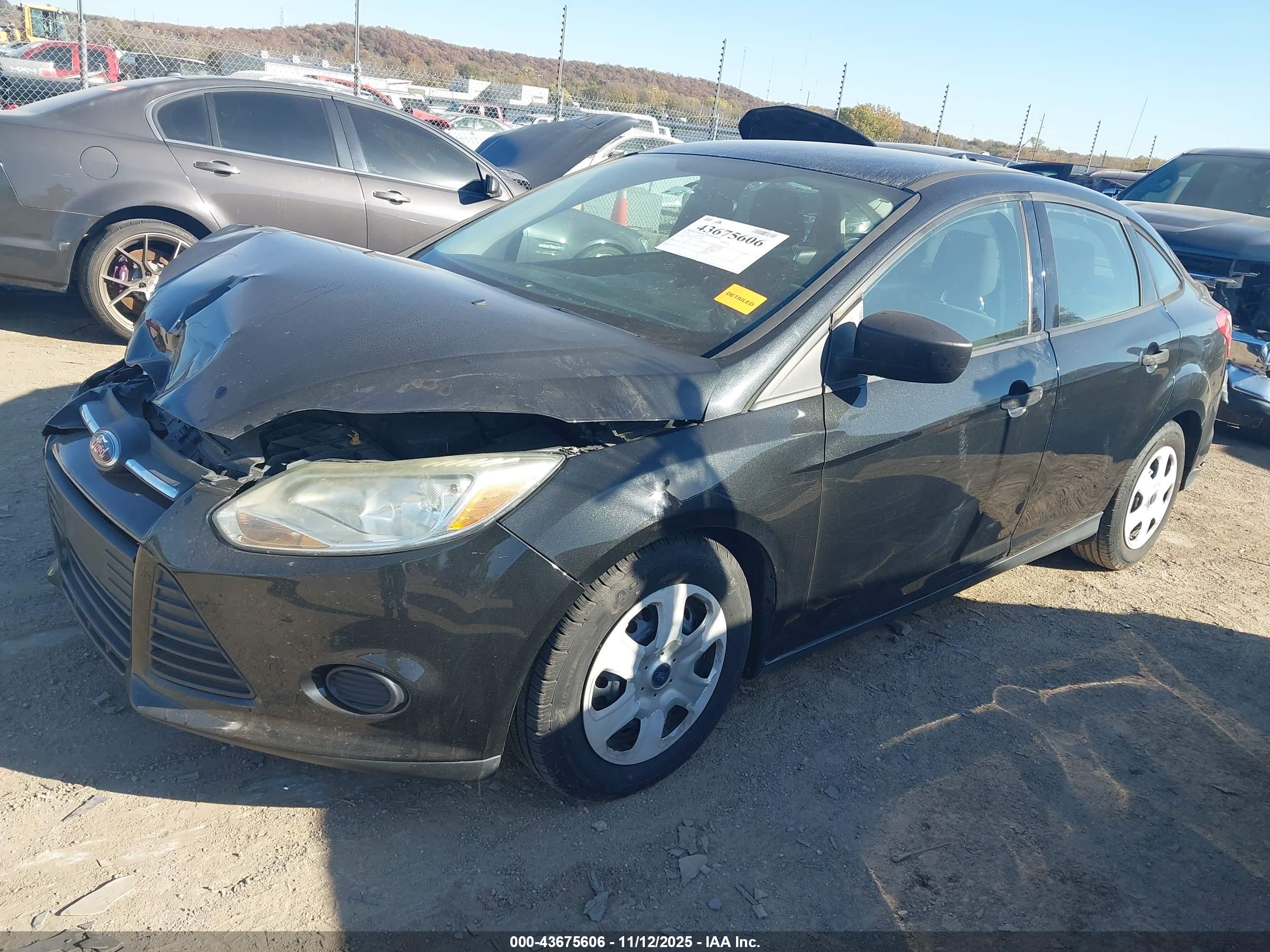 FORD FOCUS image 2