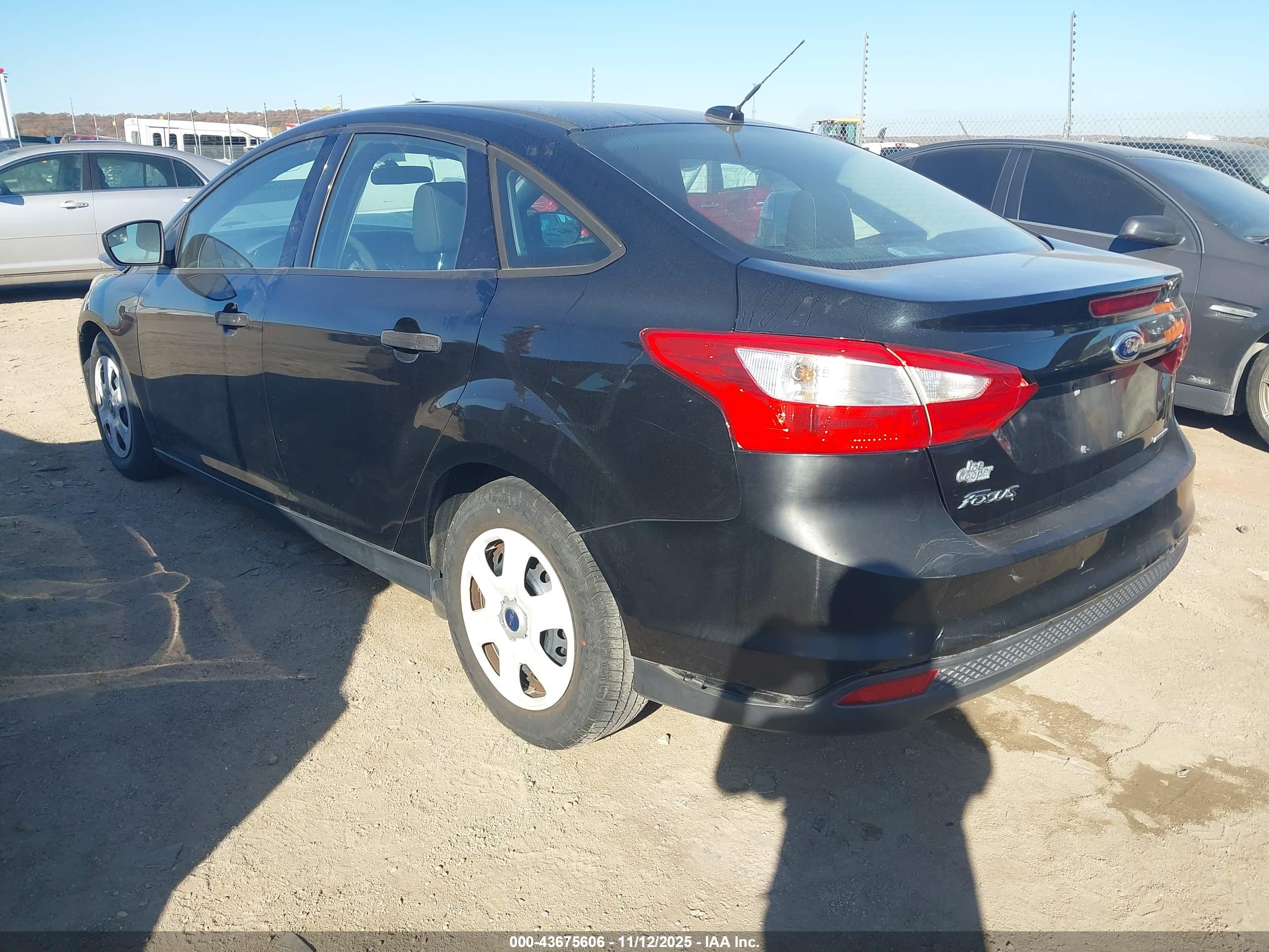 FORD FOCUS image 3