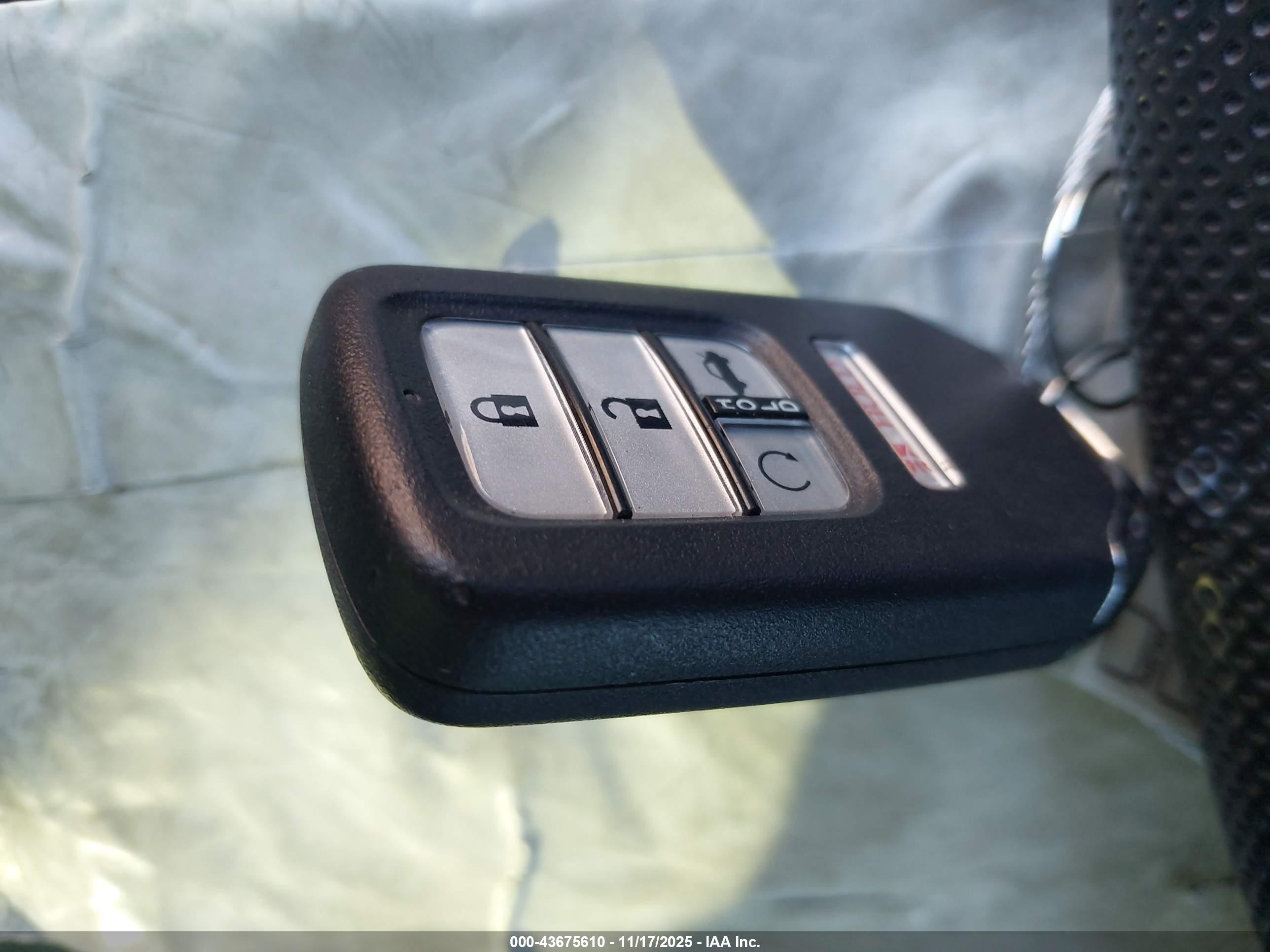 HONDA CIVIC image 11