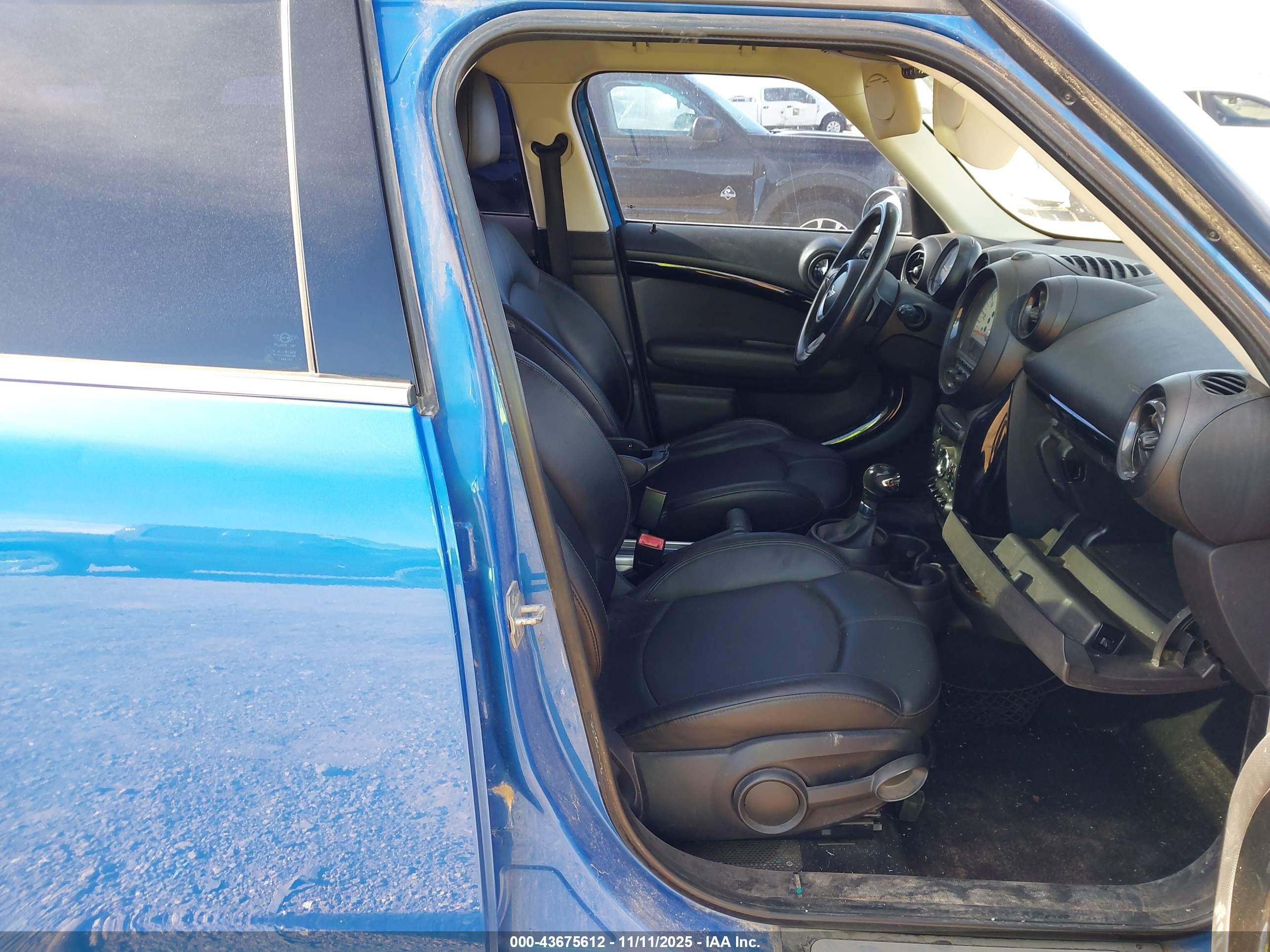 MINI COUNTRYMAN image 5
