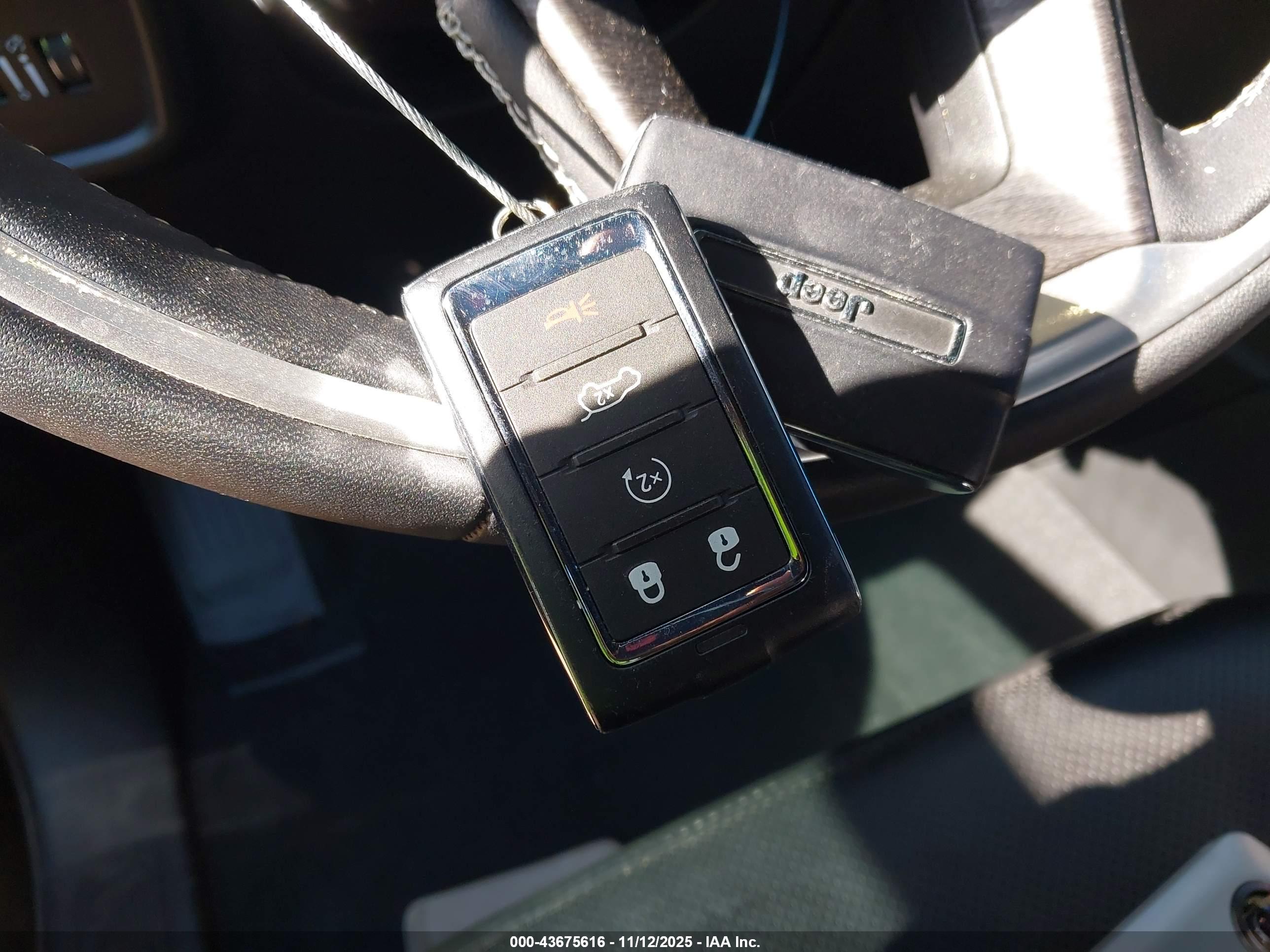 JEEP GRAND image 11