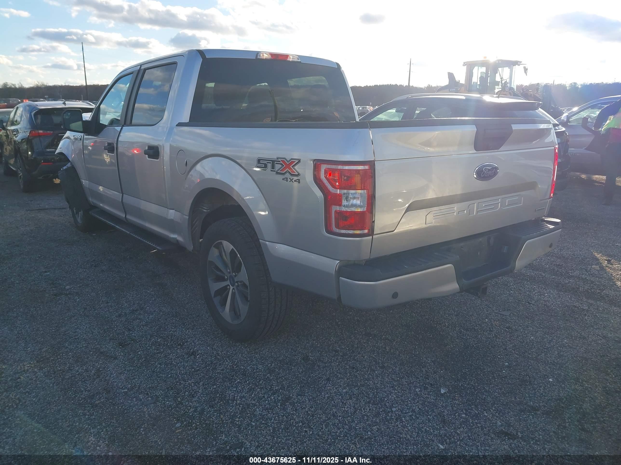 FORD F-150 image 3