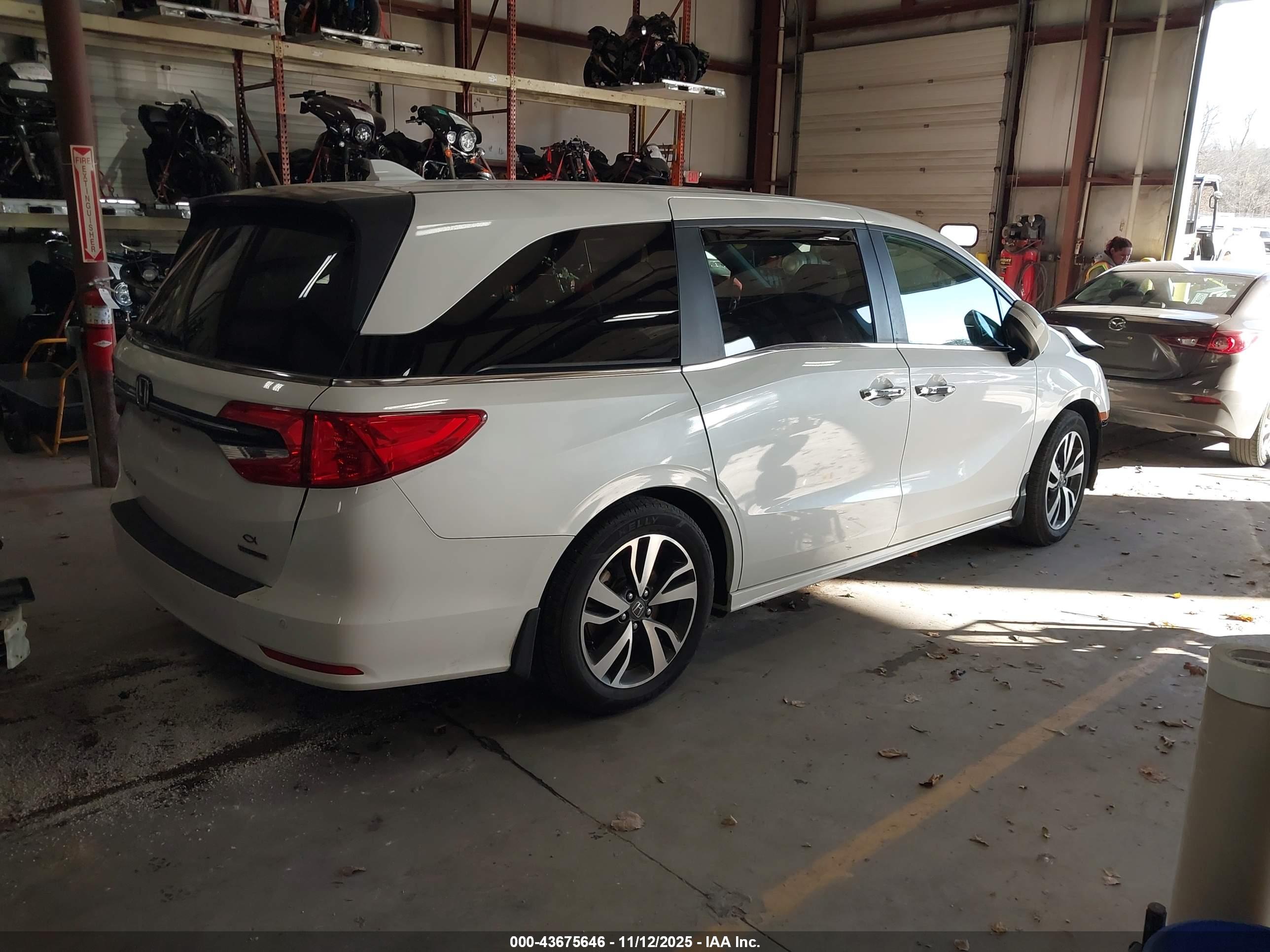 HONDA ODYSSEY image 4
