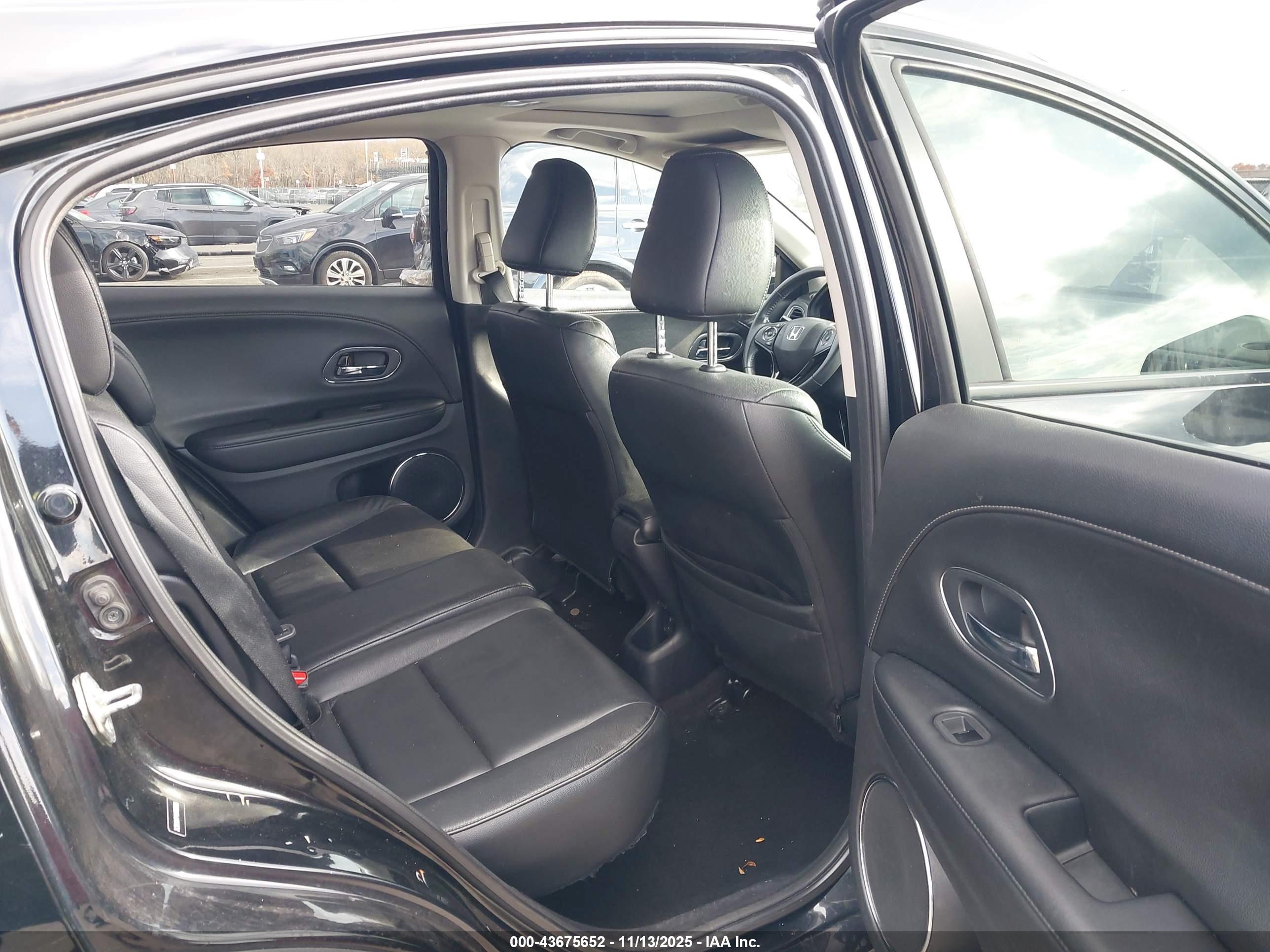 HONDA HR-V image 8