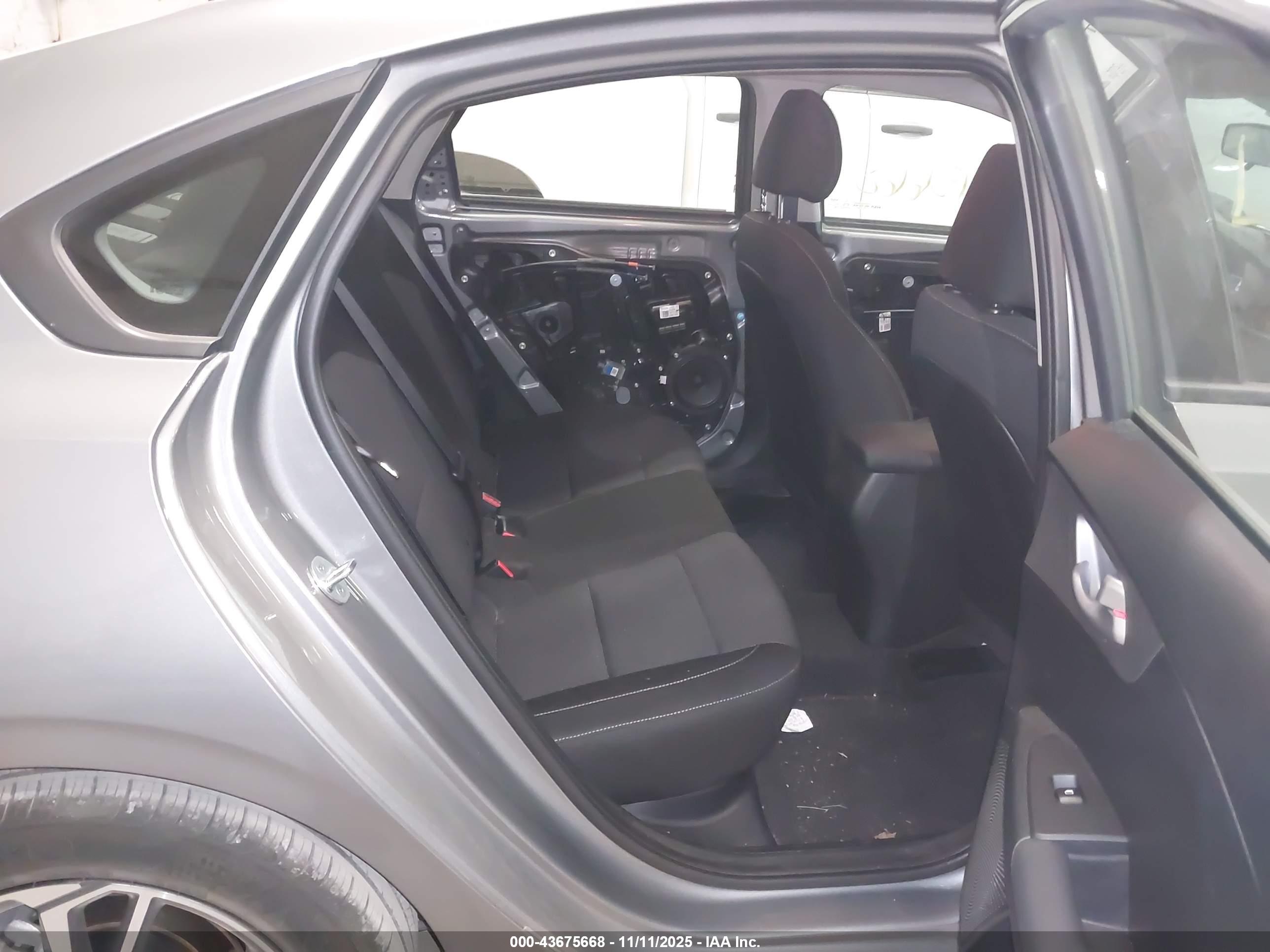 KIA FORTE image 8