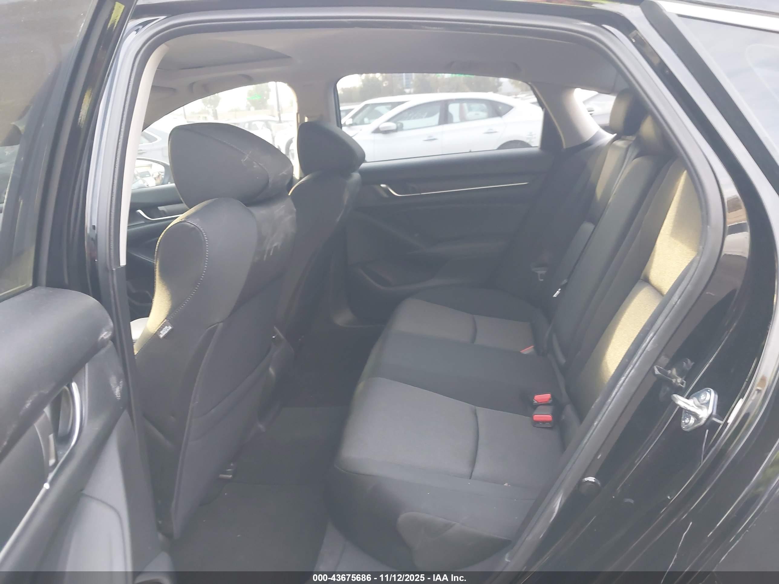 HONDA ACCORD image 8