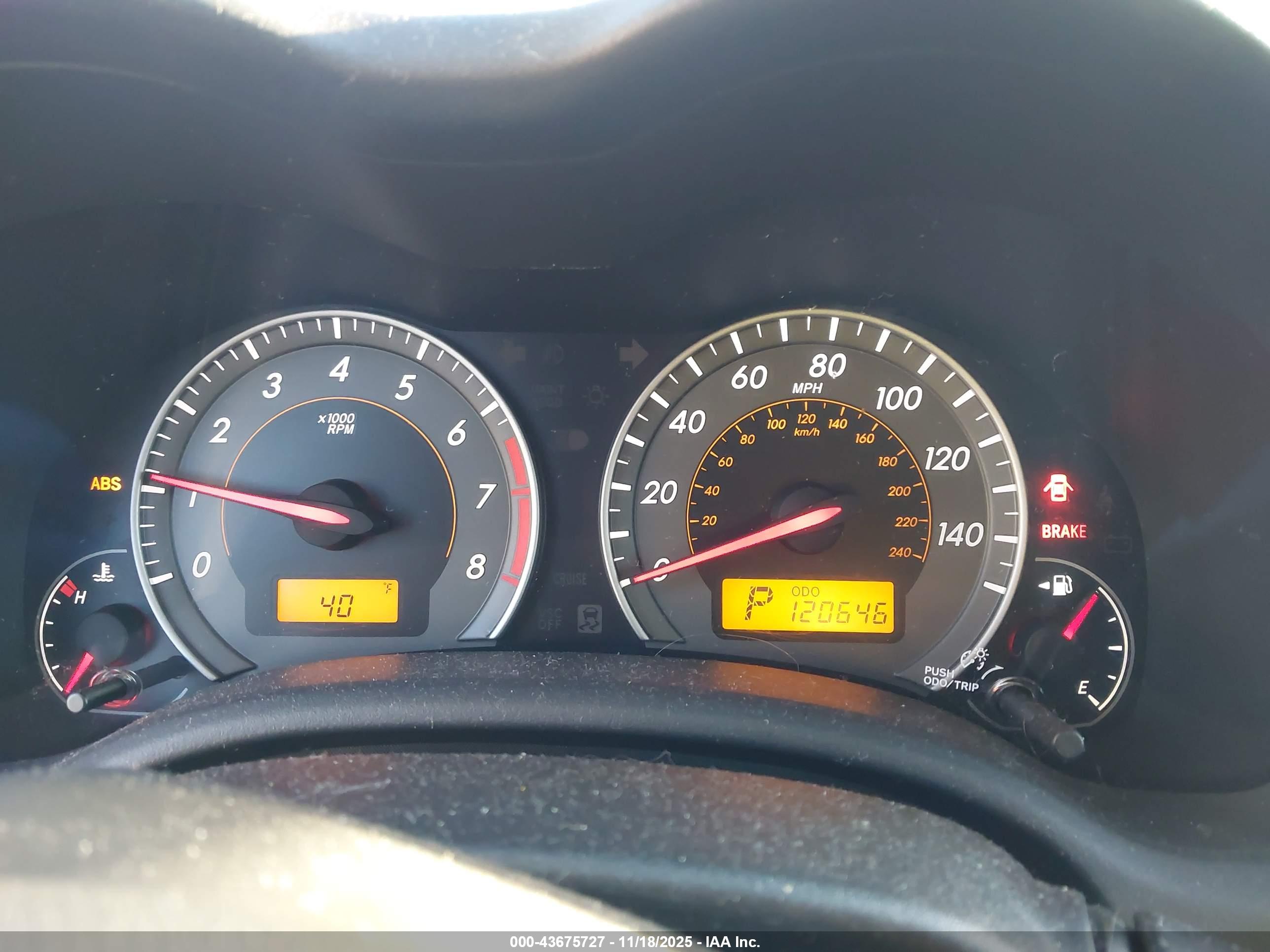 TOYOTA COROLLA image 7
