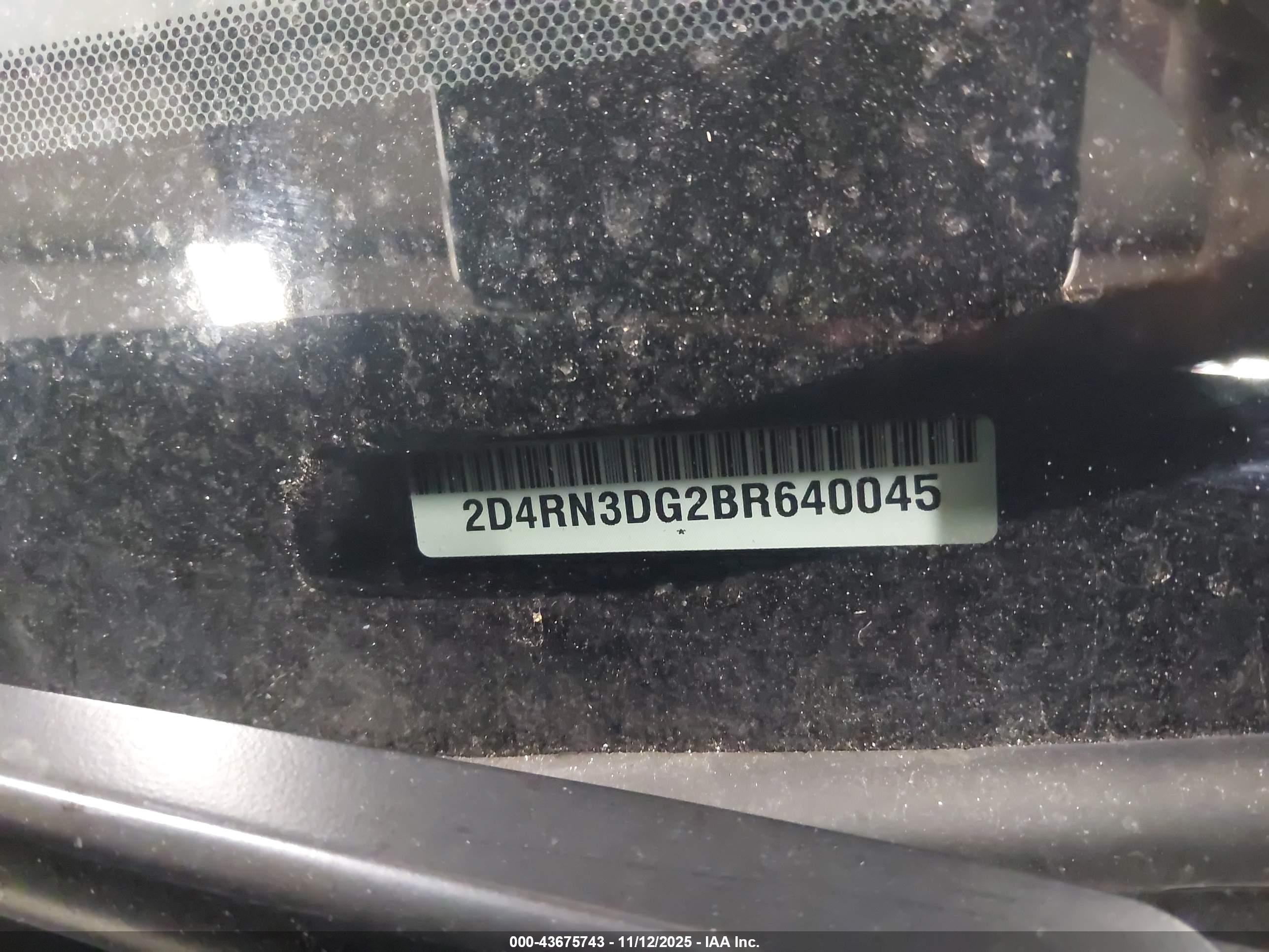 DODGE GRAND image 9