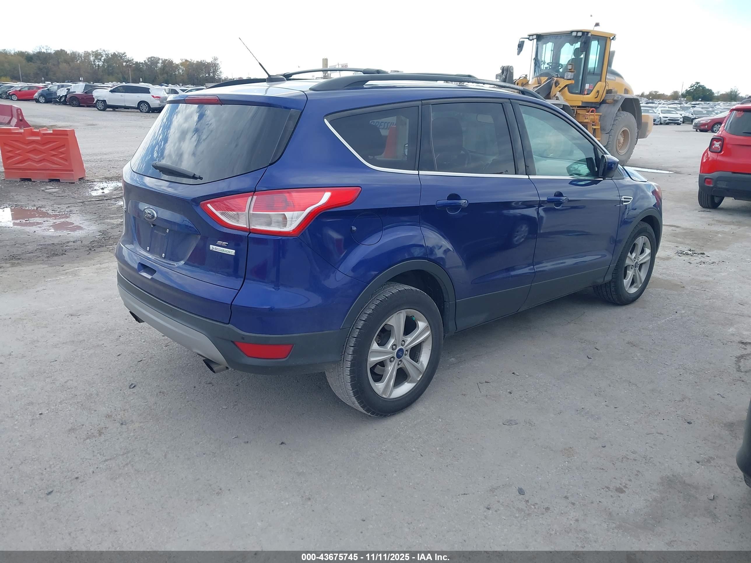 FORD ESCAPE image 4
