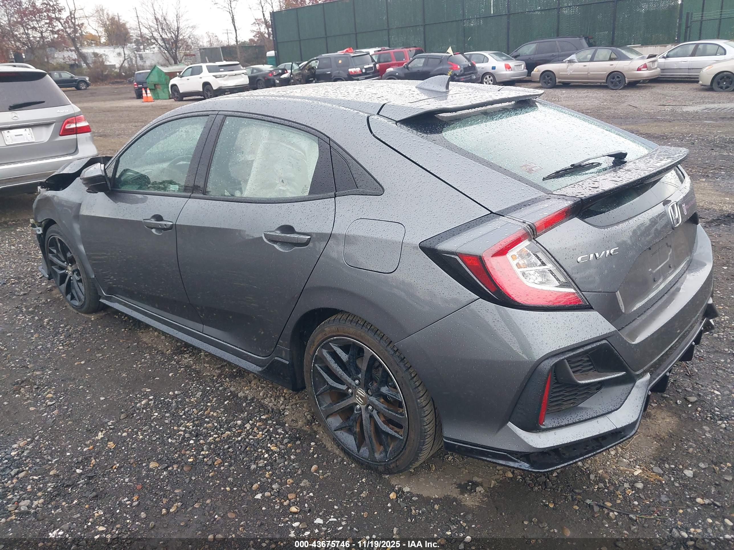 HONDA CIVIC image 3