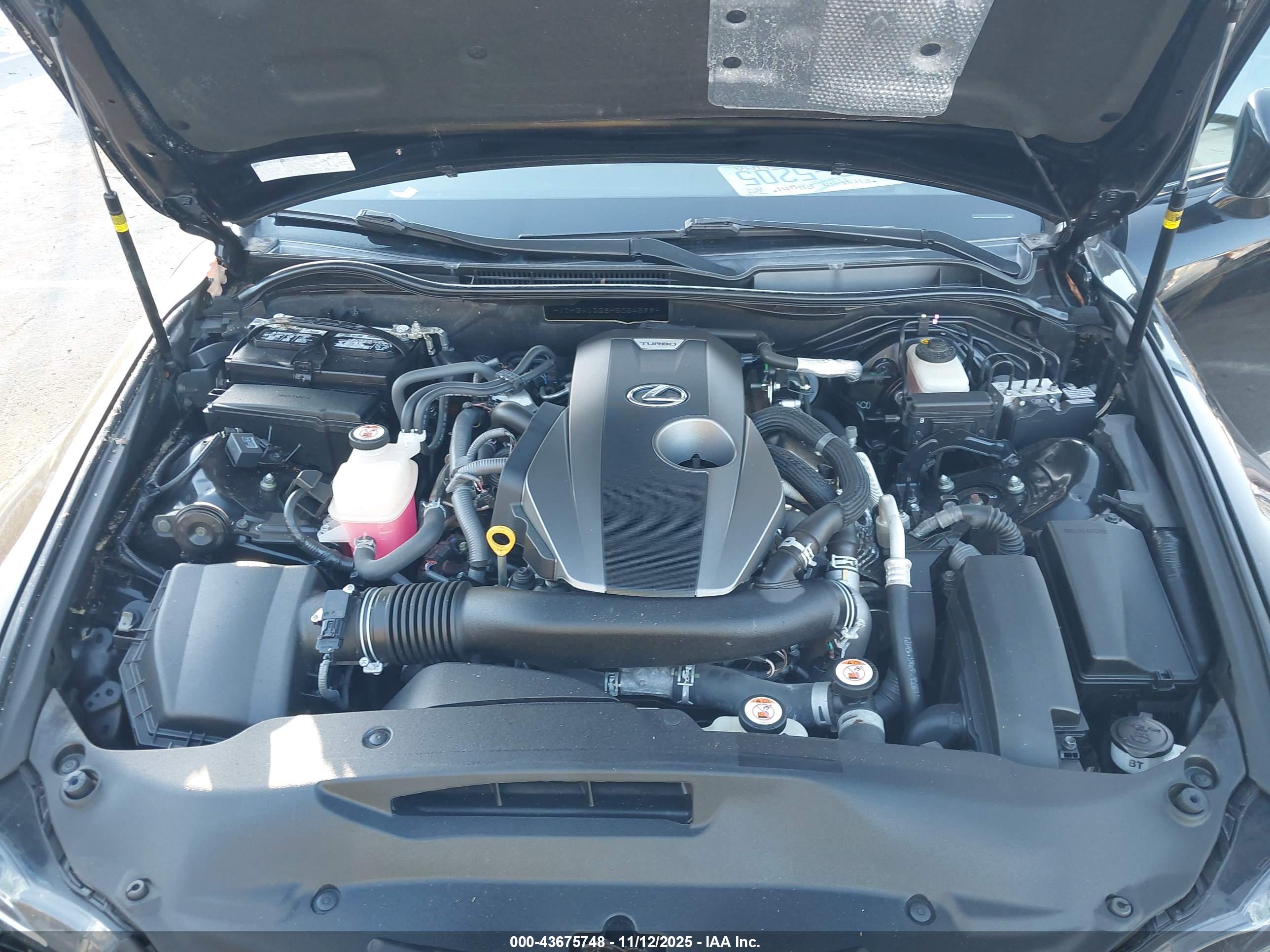 LEXUS IS image 10