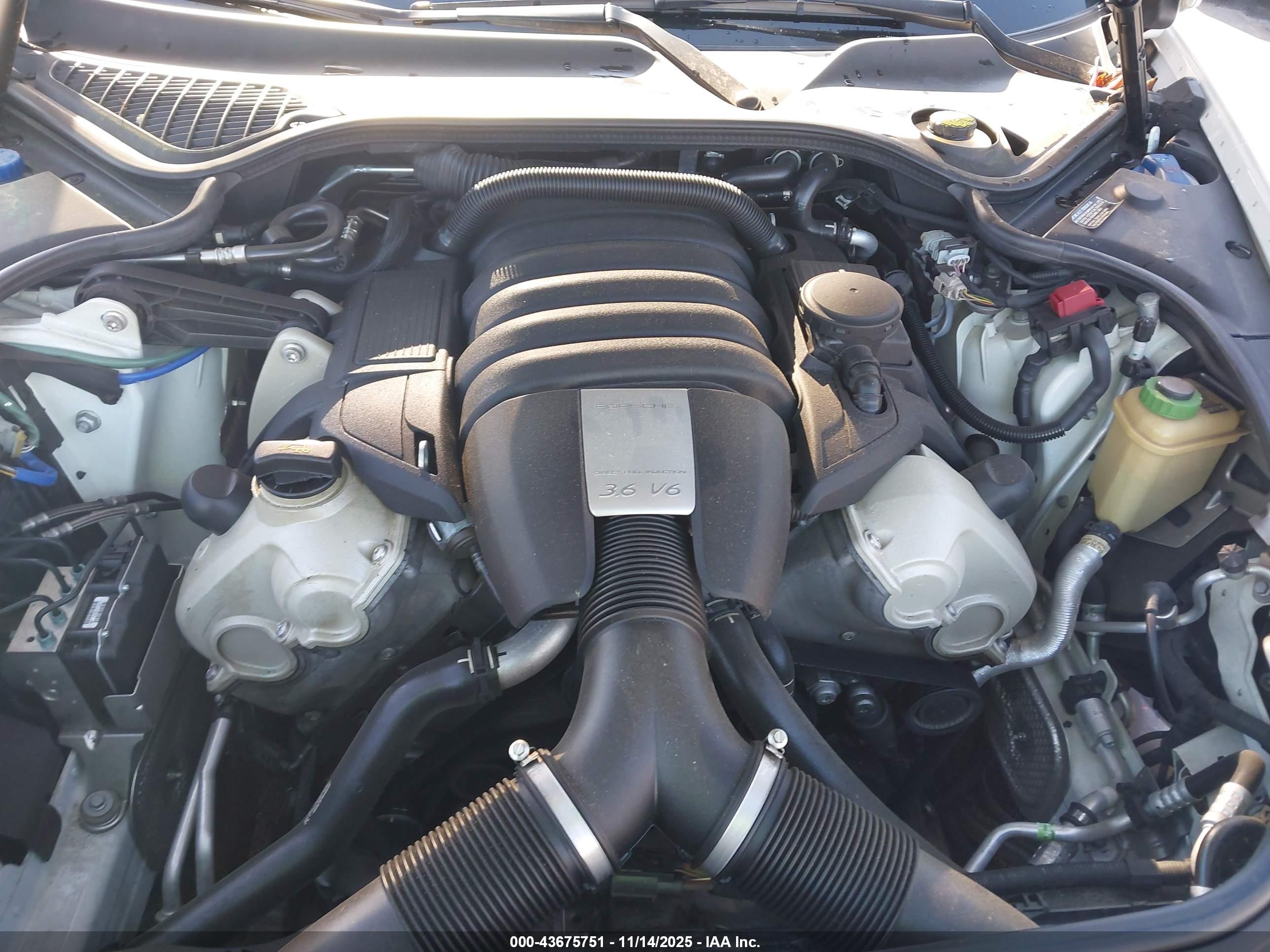 PORSCHE PANAMERA image 10