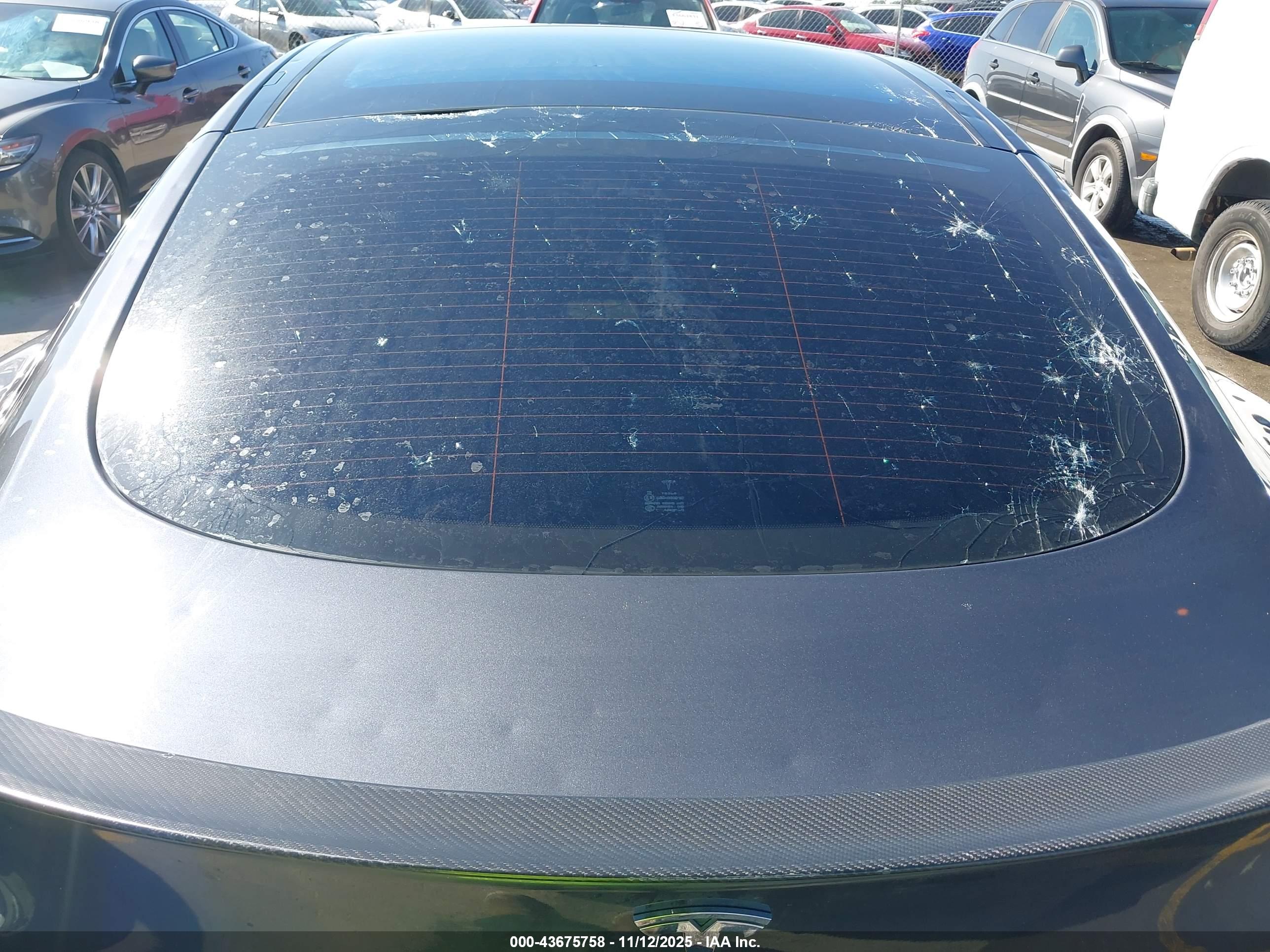 TESLA MODEL image 6
