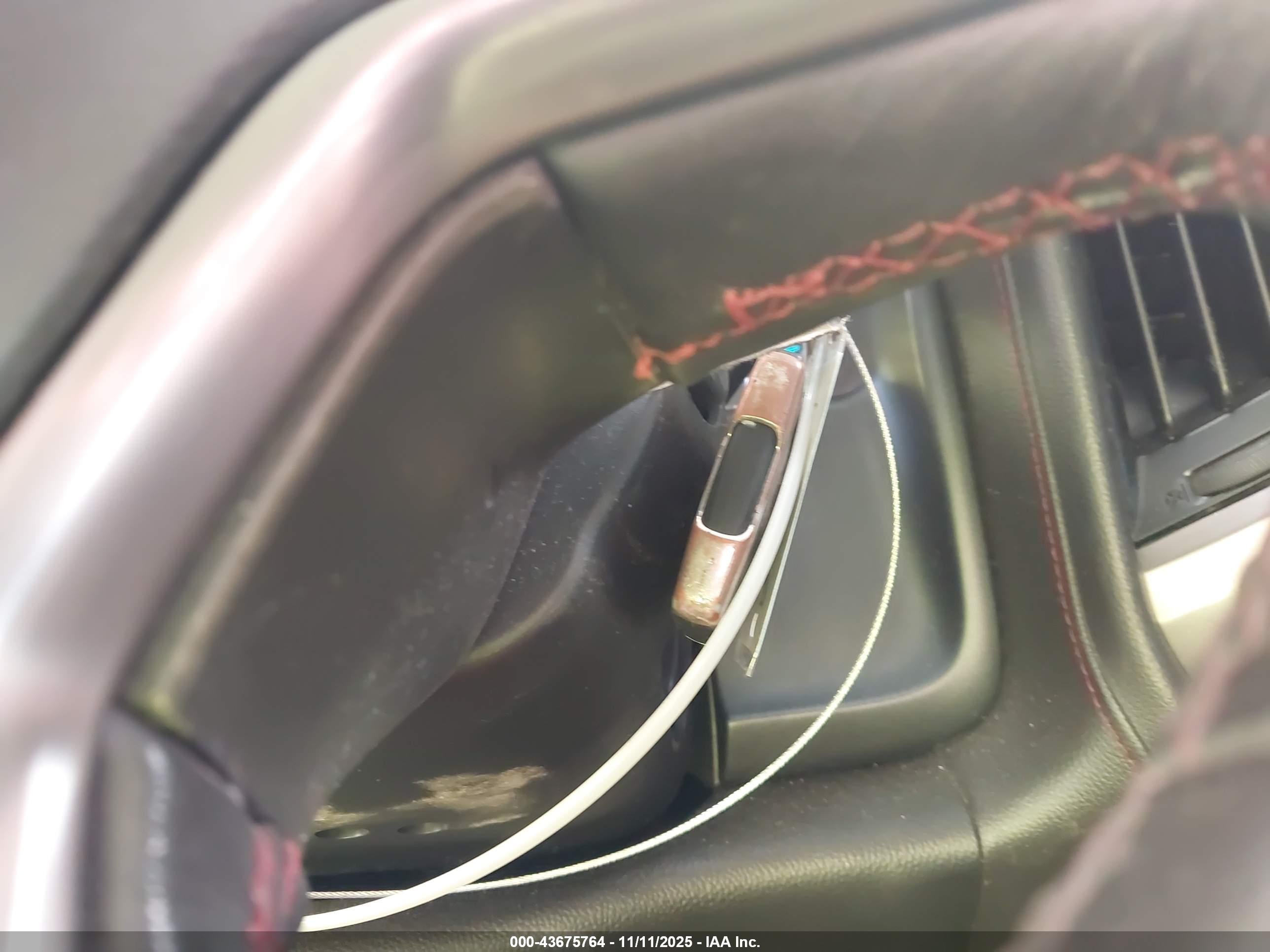 GMC SIERRA image 11