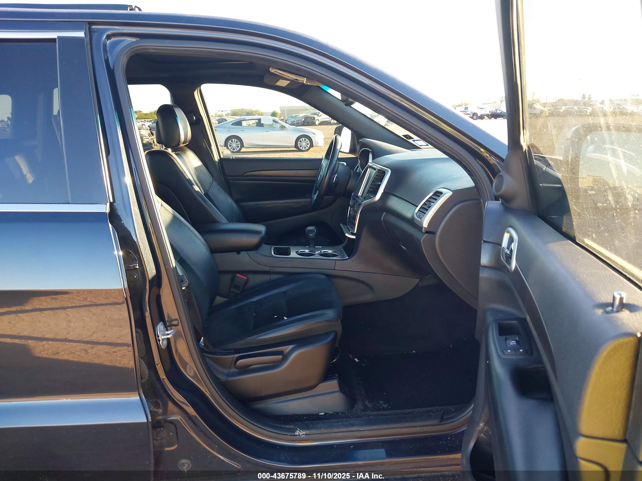 JEEP GRAND image 5