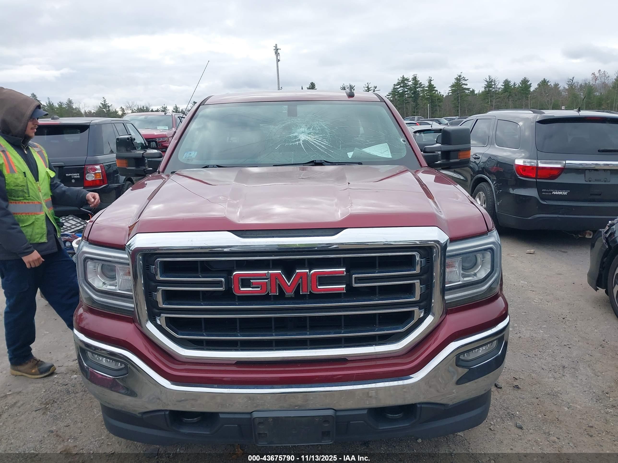 GMC SIERRA image 6