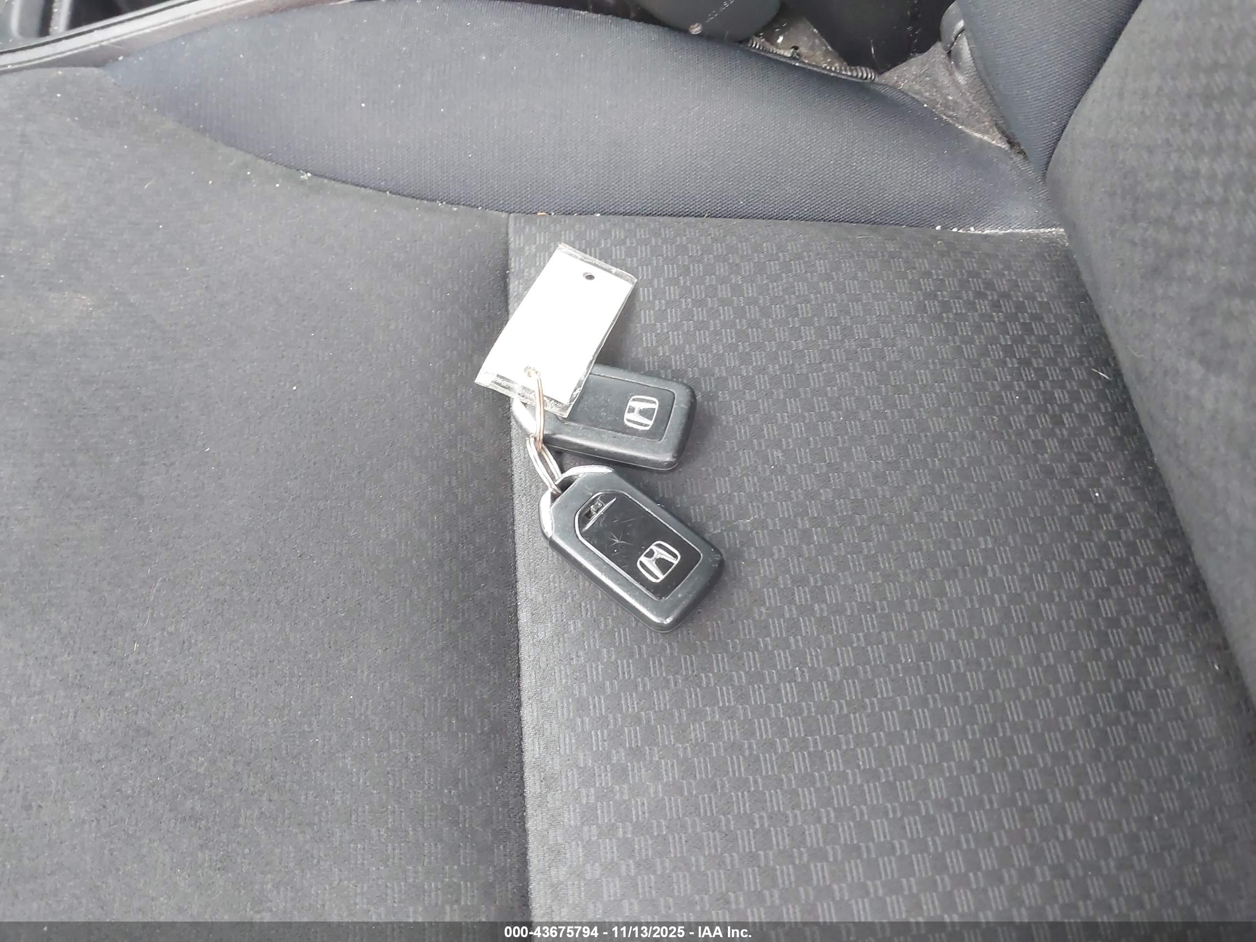 HONDA CR-V image 11