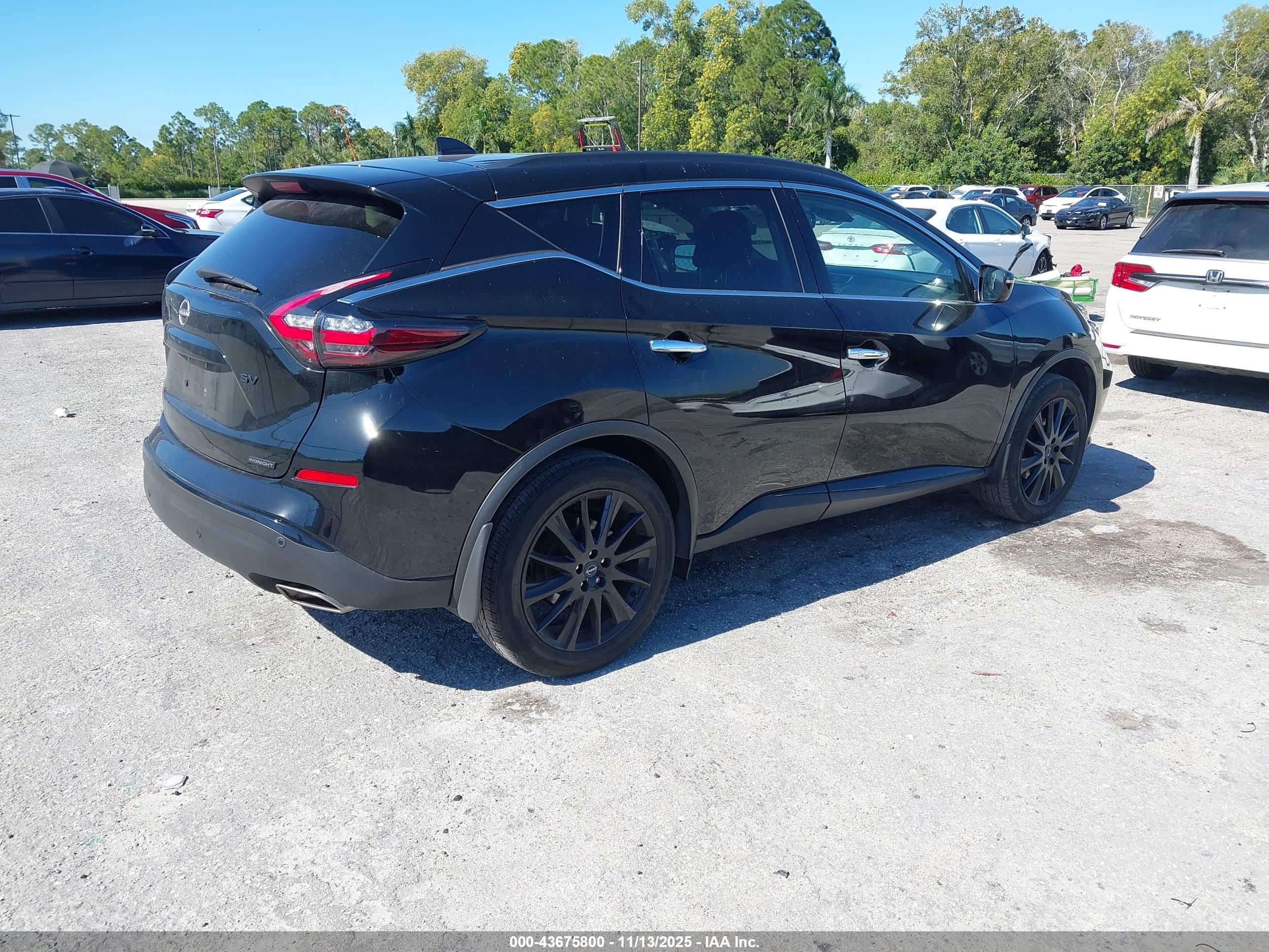 NISSAN MURANO image 4