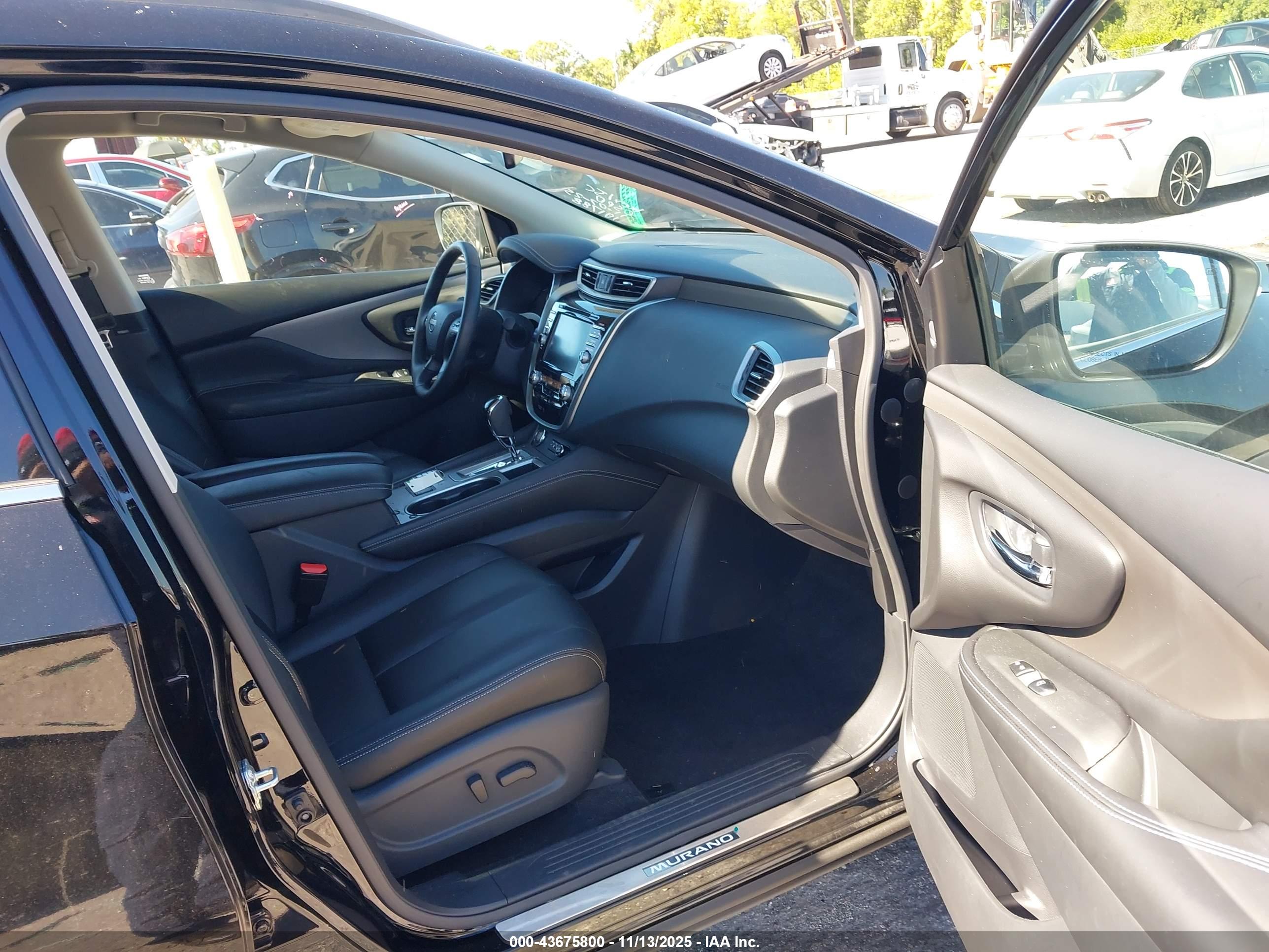 NISSAN MURANO image 5