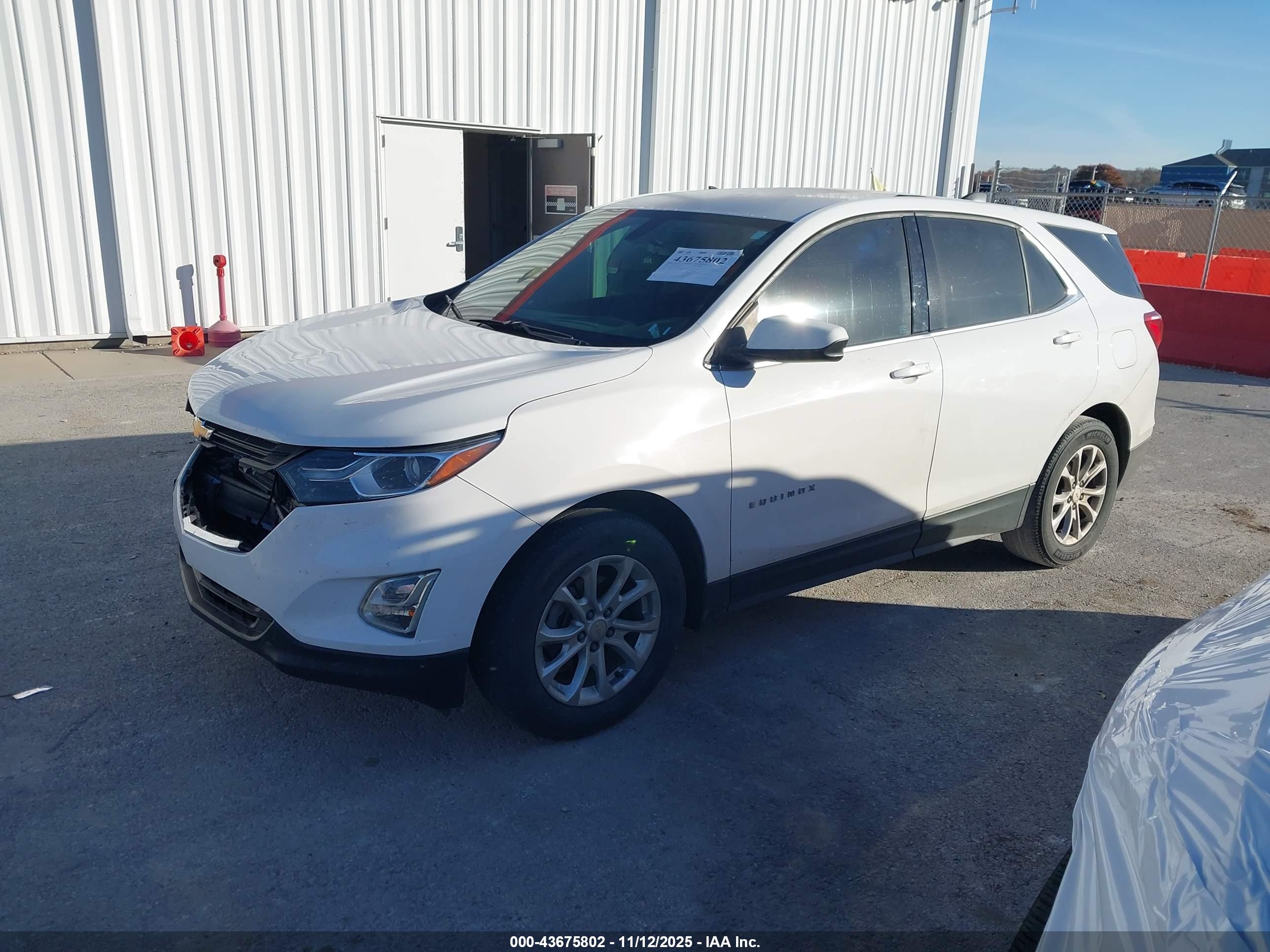 CHEVROLET EQUINOX image 2