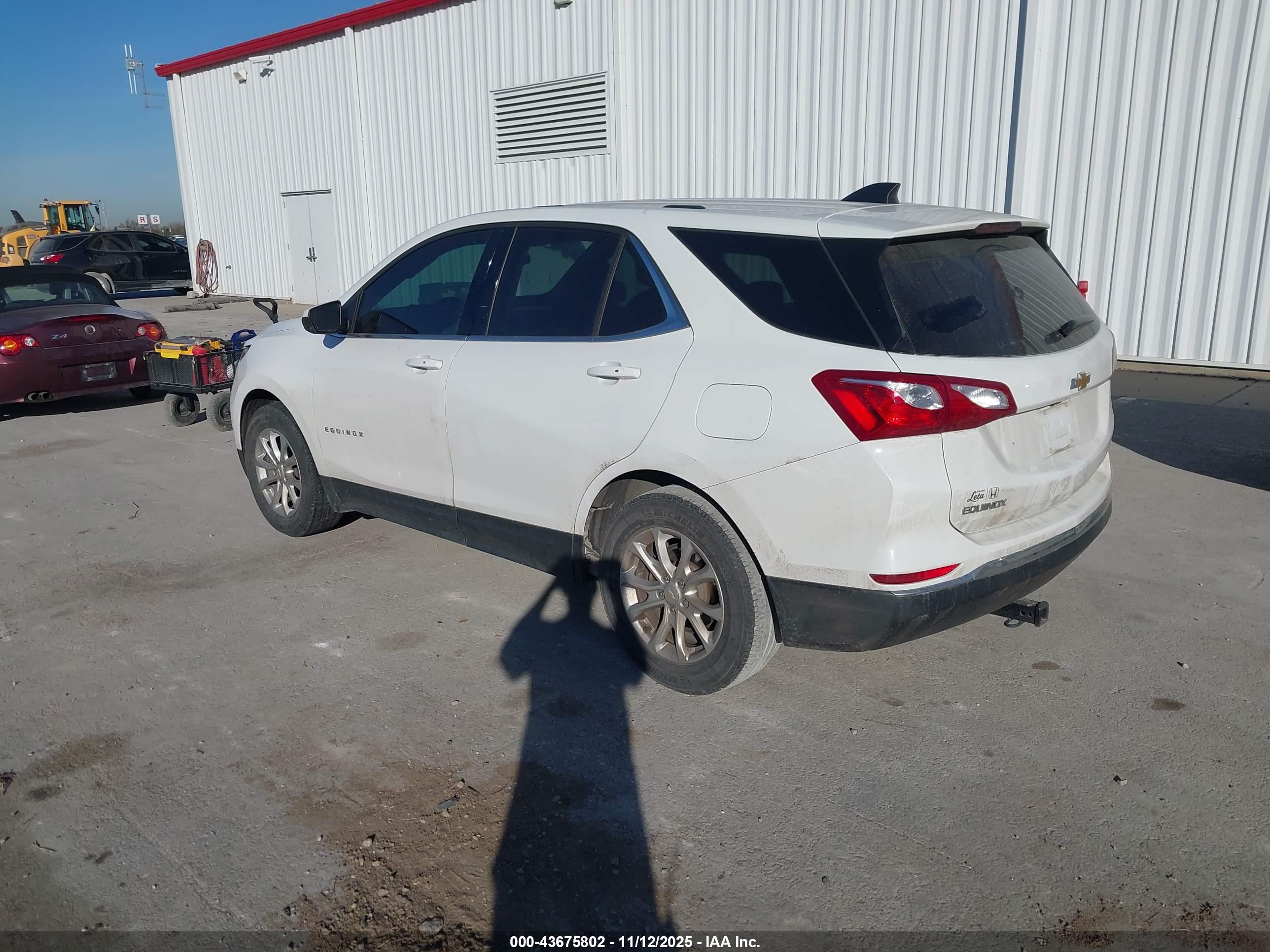 CHEVROLET EQUINOX image 3
