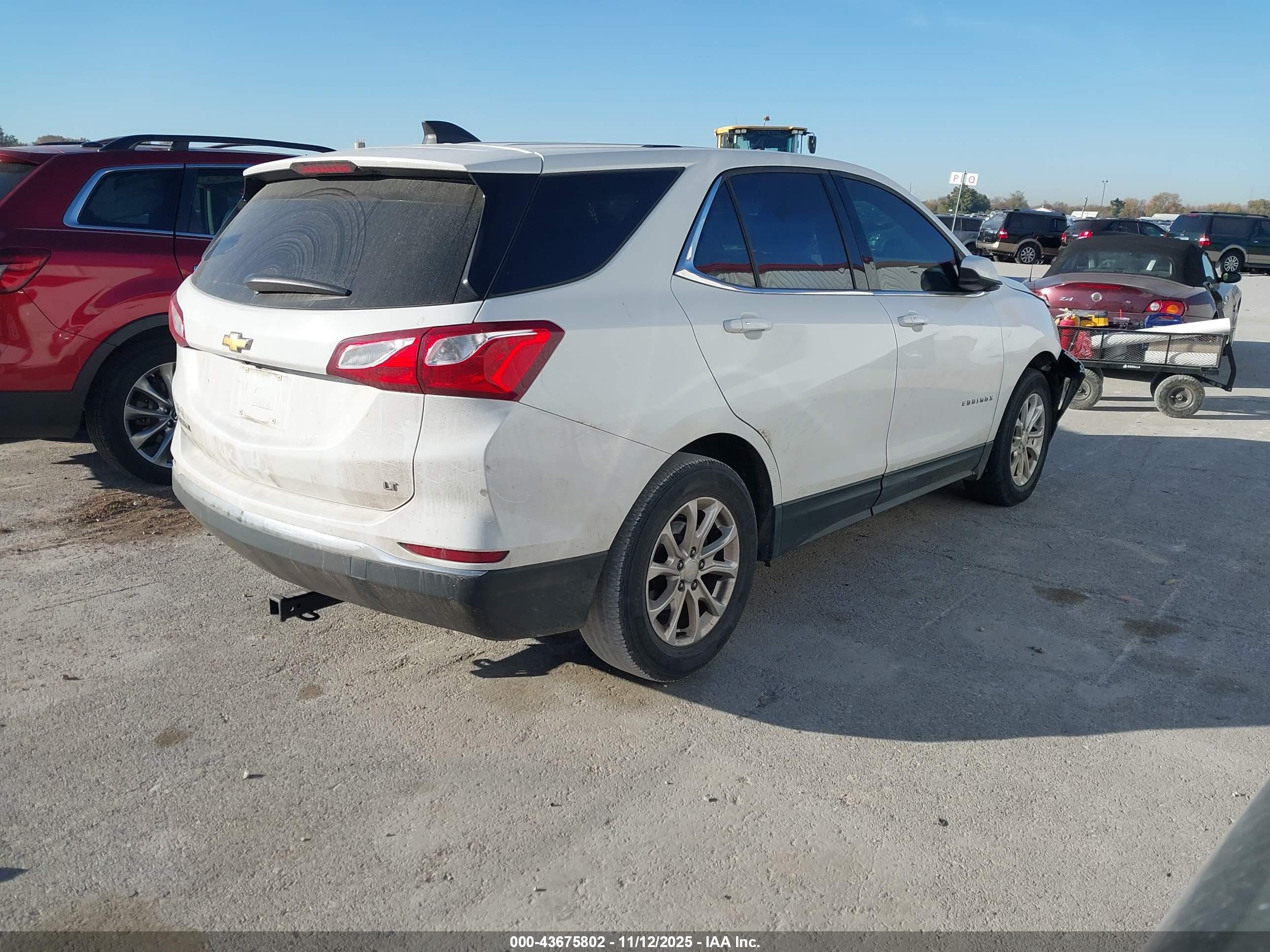 CHEVROLET EQUINOX image 4