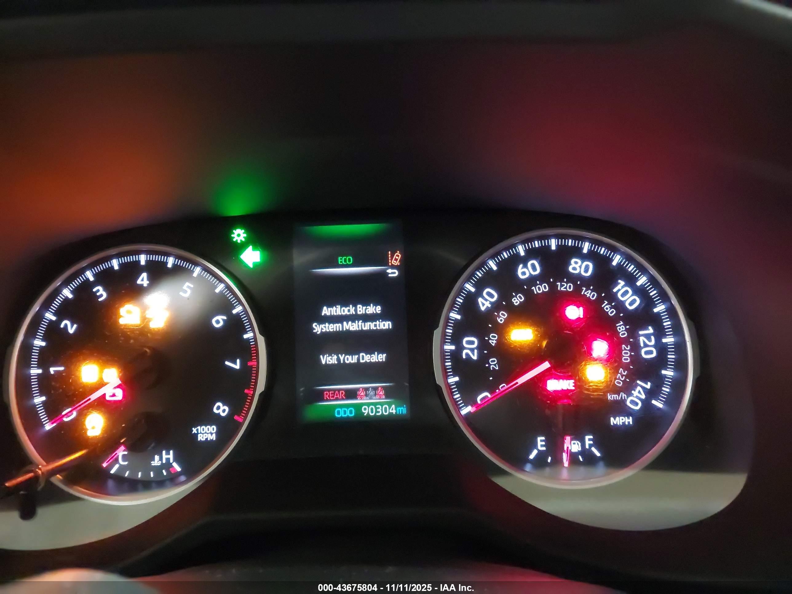 TOYOTA RAV4 image 7