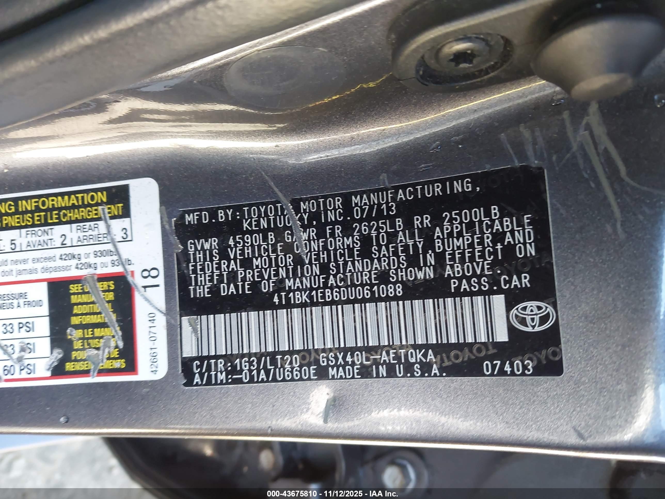 TOYOTA AVALON image 9