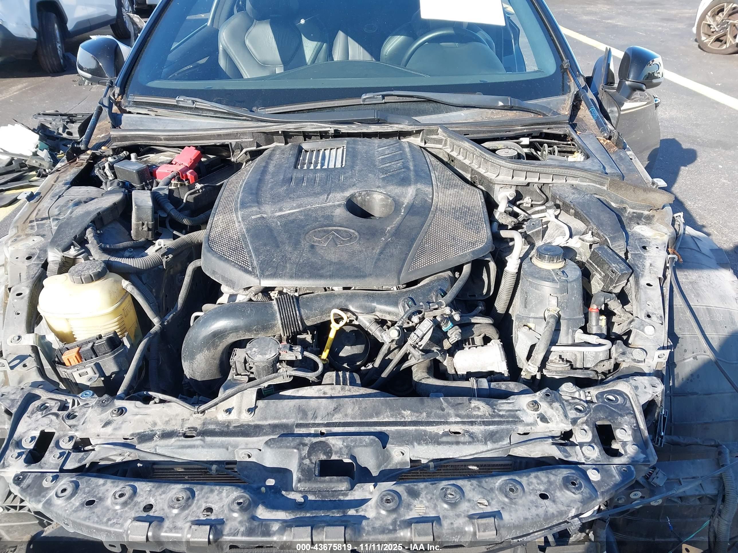 INFINITI Q60 image 10